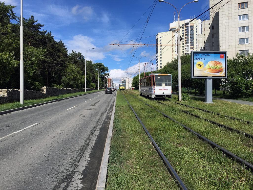 shit 3x6 Реклама 2.7x3.7 по адресу Радищева ул./ Гурзуфская ул. (у дома № 34), ТЦ "На Московской, 55","Газпромбанк"