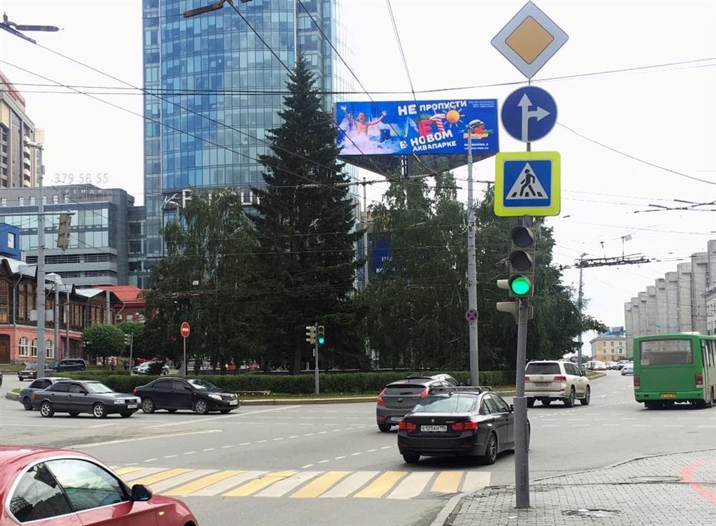 shit 3x6 Реклама big по адресу Малышева ул./Карла Либкнехта ул., БЦ "Высоцкий", ТЦ "Антей", (Digital)