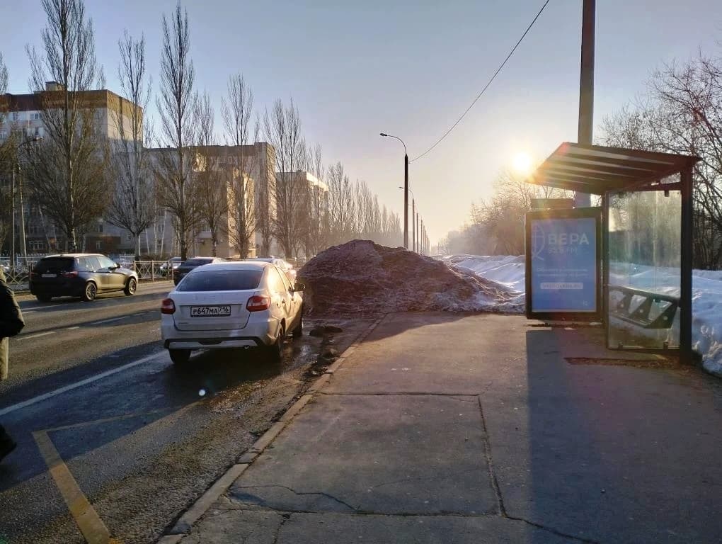 Маршала Чуйкова ул. / ост. «Жилой массив Дружба» (при движении от ул.Бондаренко в сторону ул.Мусина), сторона А Казань. Маршала Чуйкова ул. / ост. «Жилой массив Дружба» (при движении от ул.Бондаренко в сторону ул.Мусина), сторона А