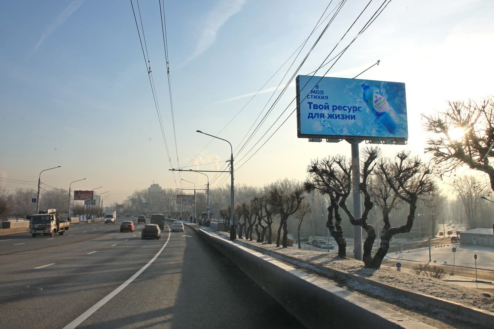 shit 3x6 Реклама 3x6 по адресу Коммунальный мост, справа при движении на правый берег, н-в Дворца спорта им. Ивана Ярыгина по адресу: Остров Отдыха 12