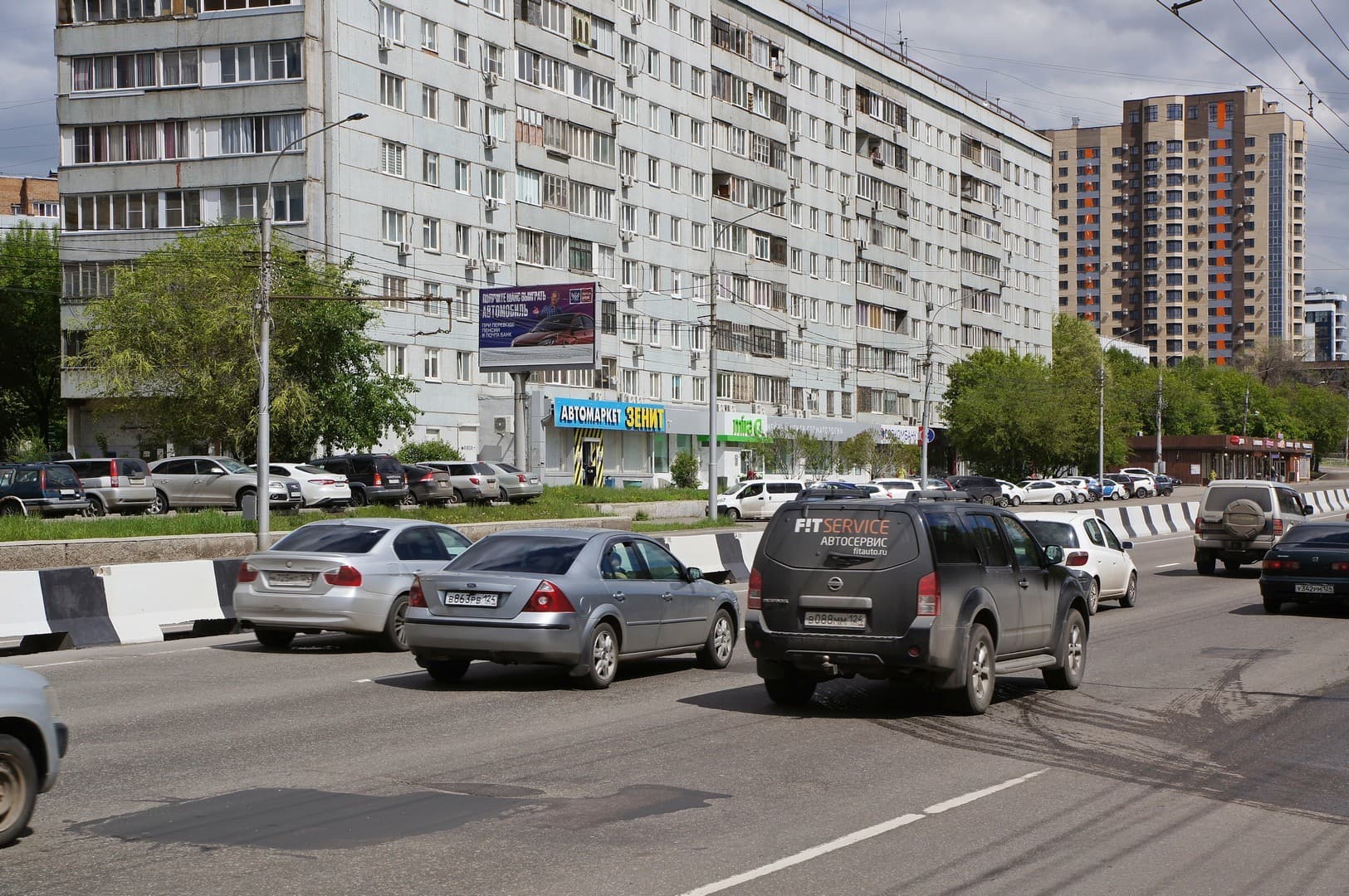 shit 3x6 Реклама 3x6 по адресу Партизана Железняка ул., д.32 (остановка Зенит)