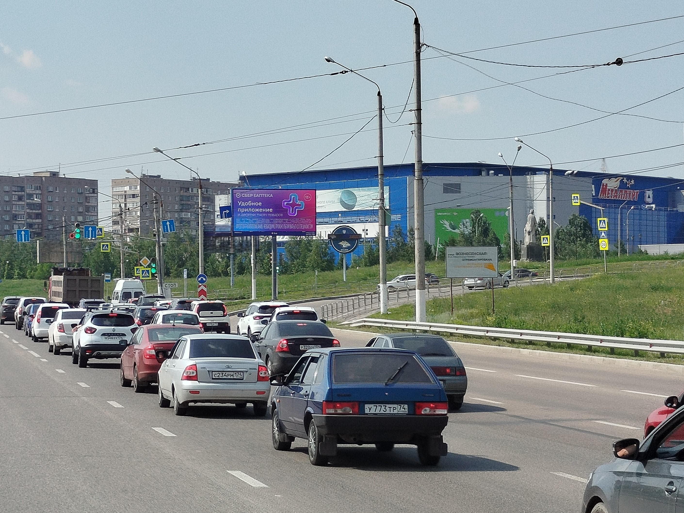 shit 3x6 Реклама 3x6 по адресу Завенягина ул. / Вознесенская ул. (в центр) (Digital)