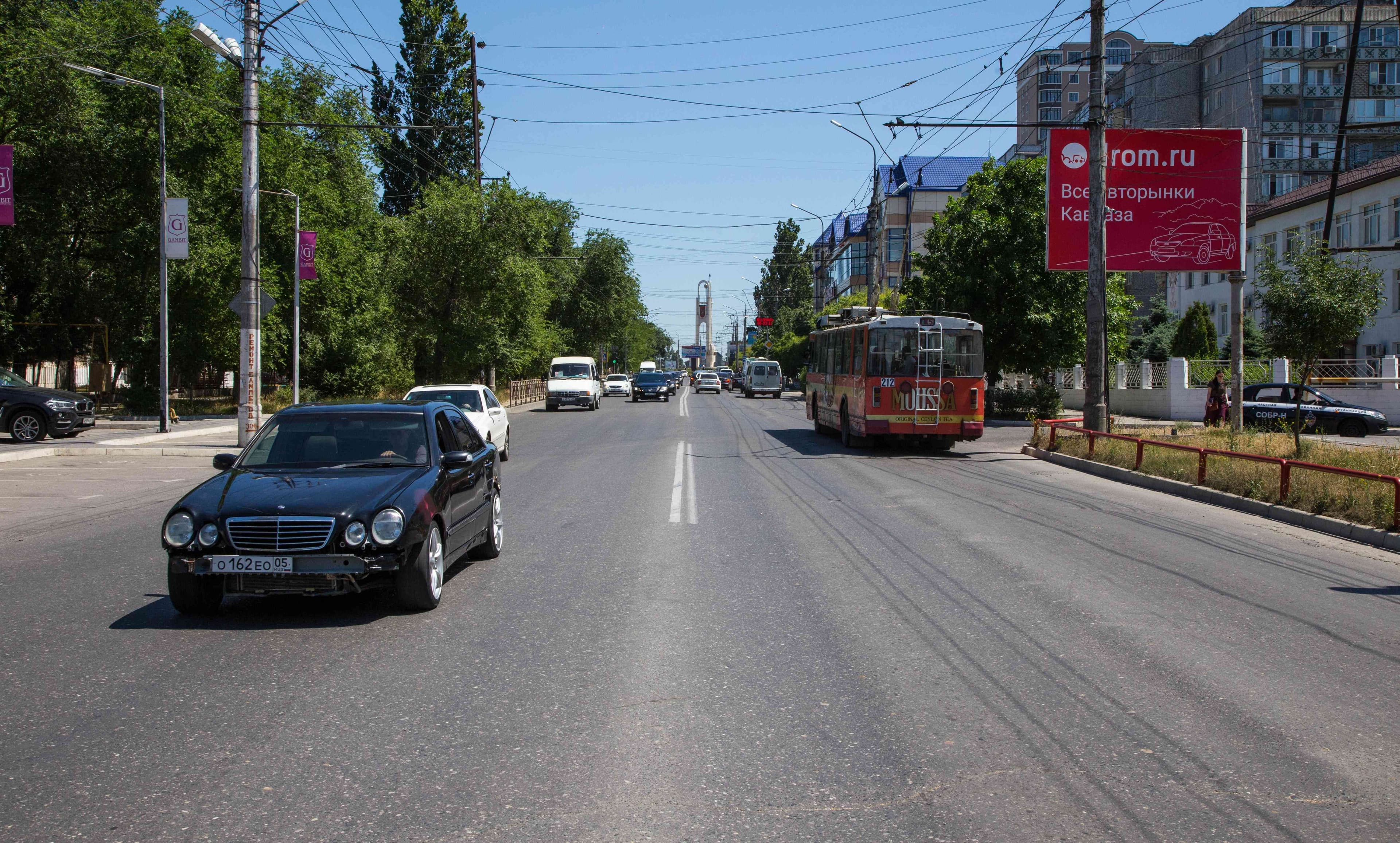 shit 3x6 Реклама 3x6 по адресу А.Алиева ЖК Золотые ключи