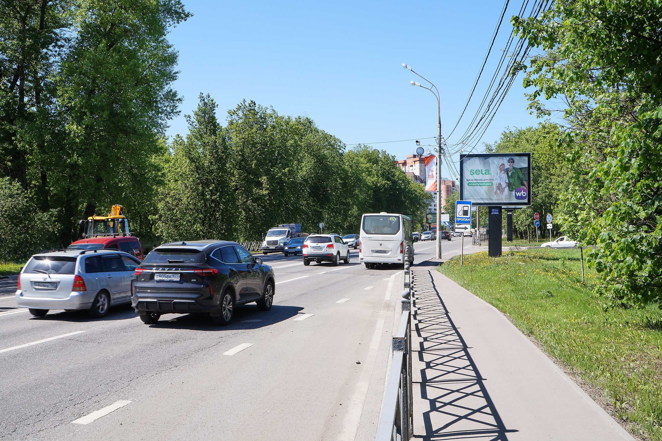 Волоколамское шоссе, 7,1 км от МКАД, Красногорск, Ленина ул. 18 напротив, (светофор), сторона А1 Московская область. Волоколамское шоссе, 7,1 км от МКАД, Красногорск, Ленина ул. 18 напротив, (светофор), сторона А1