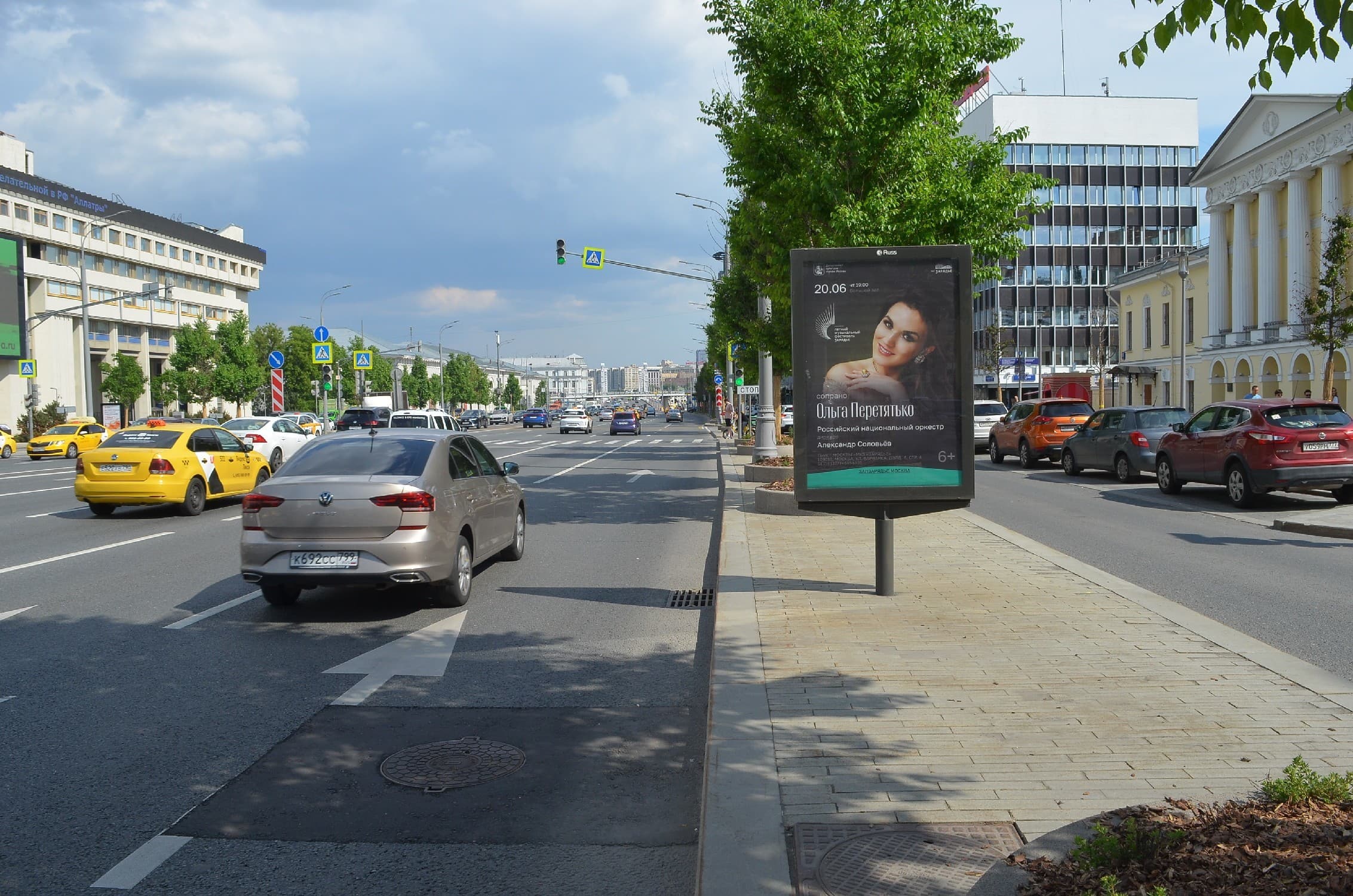 shit 3x6 Реклама 1.2x1.8 по адресу Зубовский б-р 27-29, внешняя стор. Садового (роллер)