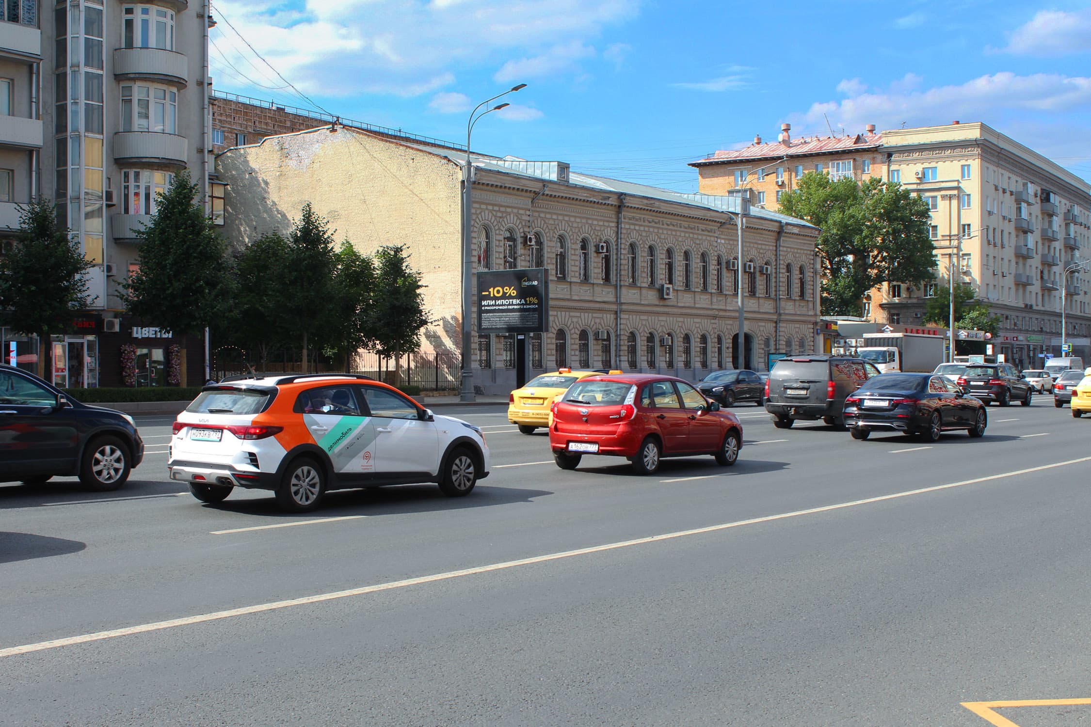 Земляной Вал ул. 30, внутренняя стор. Садового (н-в ТРК "Атриум"), сторона Б3 Москва. Земляной Вал ул. 30, внутренняя стор. Садового (н-в ТРК "Атриум"), сторона Б3