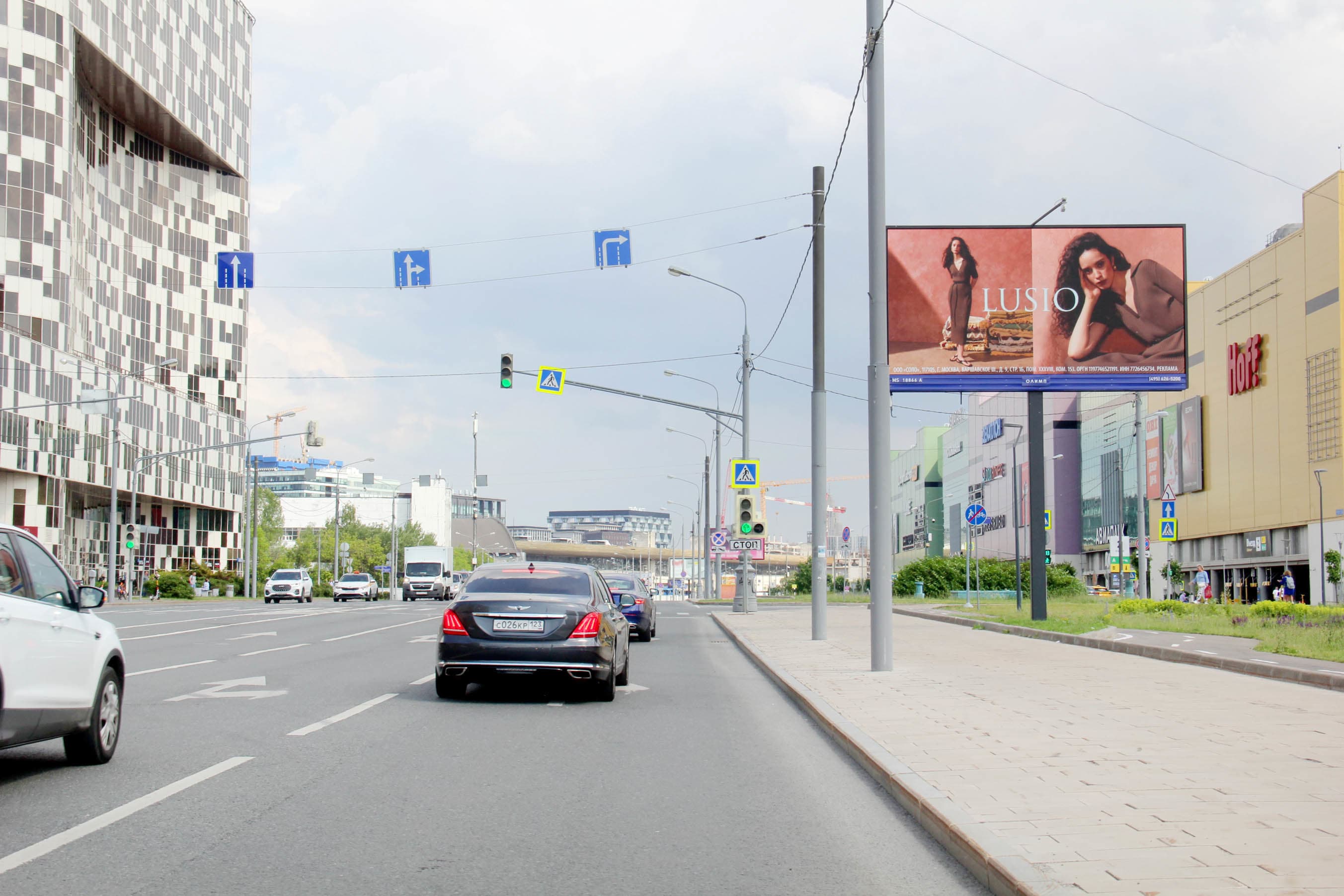 Авиаконструктора Микояна ул. 14к3 н-в, 150 м после X с Березовой Рощи пр-дом (Digital), (светофор, ТРЦ "Авиапарк"), сторона А1 Москва. Авиаконструктора Микояна ул. 14к3 н-в, 150 м после X с Березовой Рощи пр-дом (Digital), (светофор, ТРЦ "Авиапарк"), сторона А1