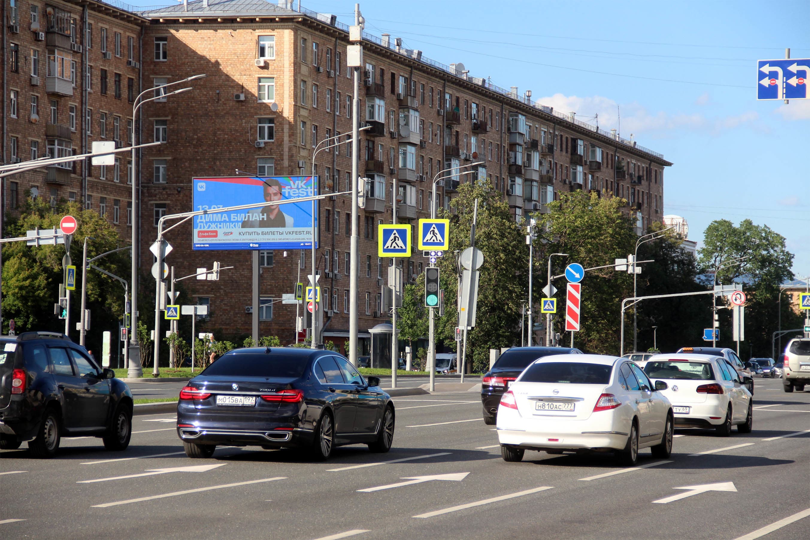 Ленинский проспект 60/2-62/1, р/п, Х с Университетским проспектом, (светофор), сторона Б1 Москва. Ленинский проспект 60/2-62/1, р/п, Х с Университетским проспектом, (светофор), сторона Б1