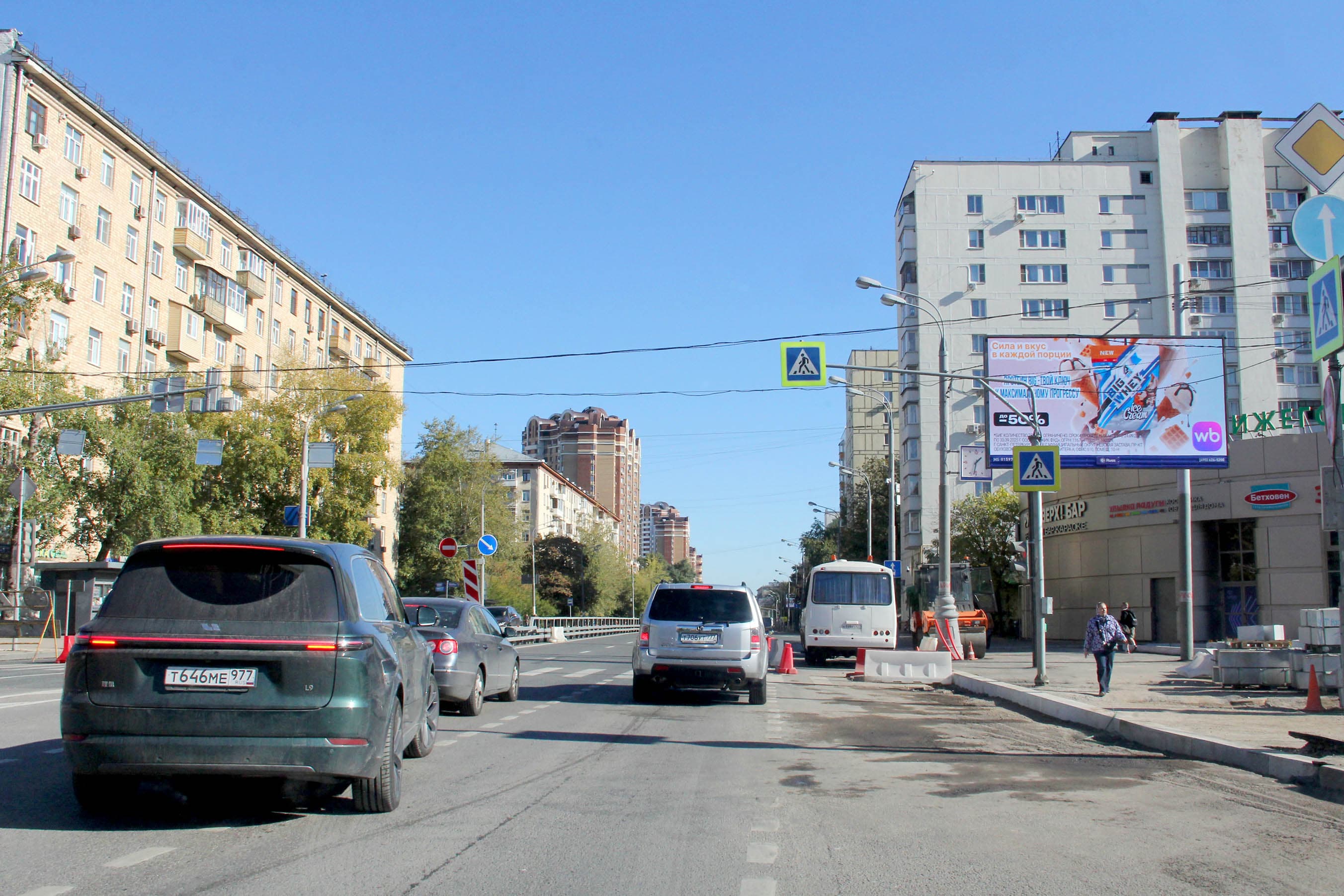 Нижегородская ул. 2к1, Х с ул. Абельмановская, (светофор), сторона А1 Москва. Нижегородская ул. 2к1, Х с ул. Абельмановская, (светофор), сторона А1