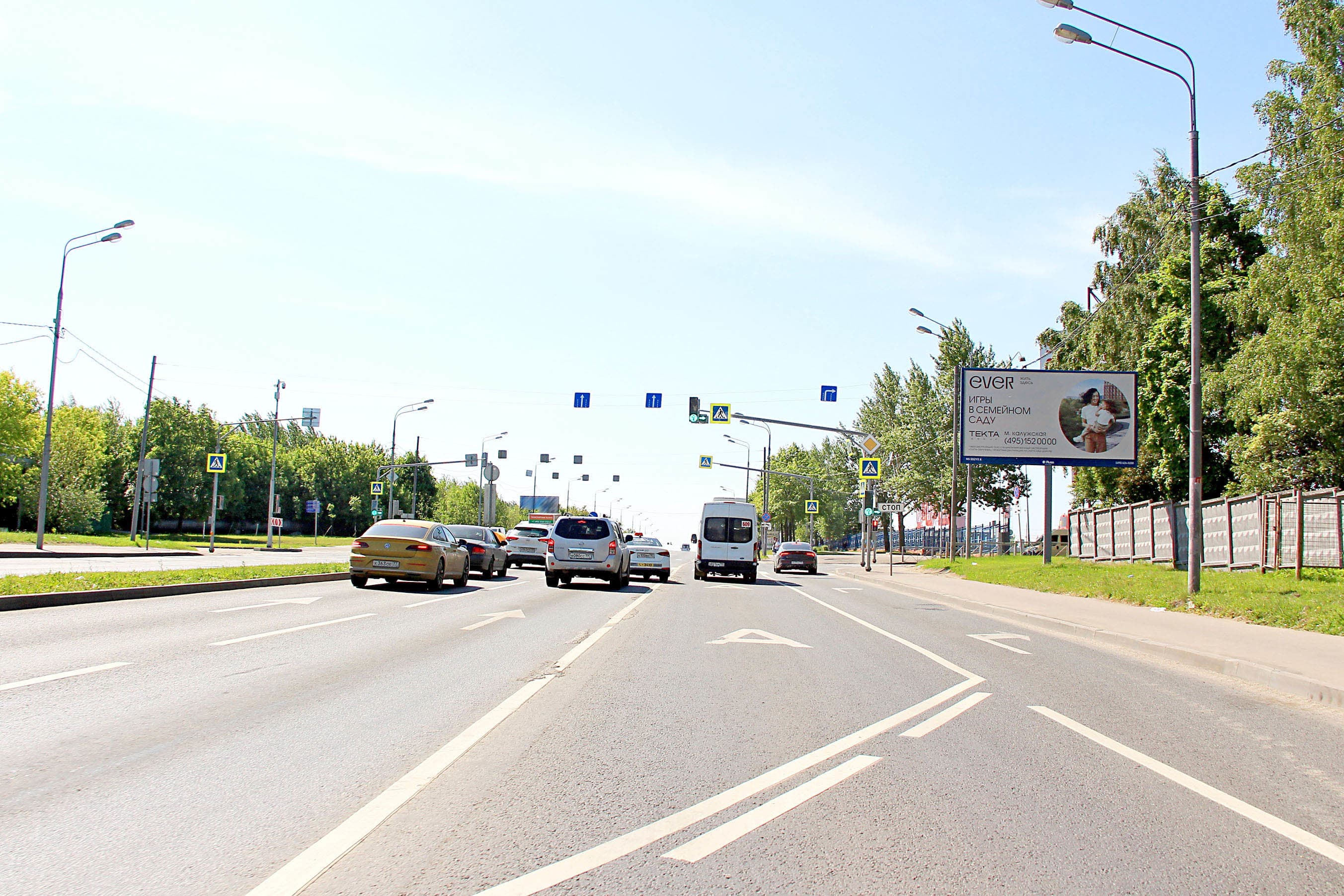 shit 3x6 Реклама 3x6 по адресу Подольских Курсантов ул. 24-26, съезд к ТЦ "Selgros" (светофор)