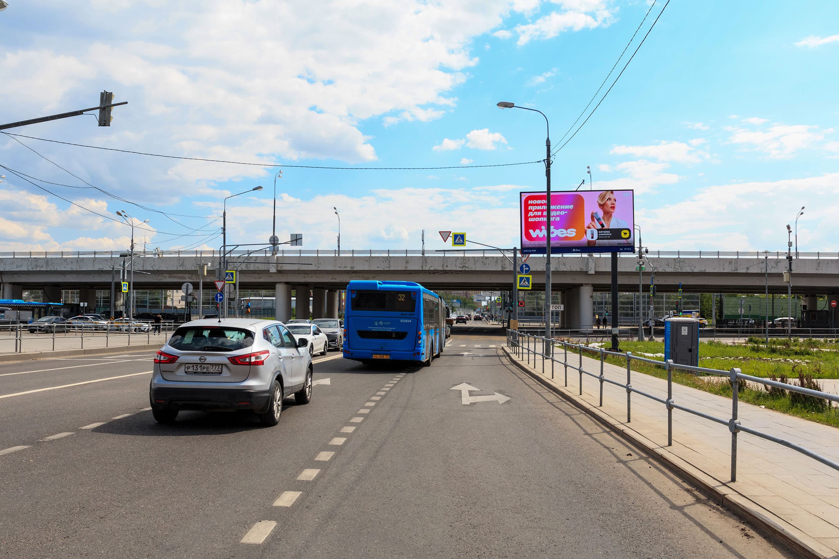 ТиНАО, Корнея Чуковского ул., нечетная сторона, до Х с Боровским шоссе, (светофор, м. "Рассказовка", ТЦ "Сказка"), сторона А1 Москва. ТиНАО, Корнея Чуковского ул., нечетная сторона, до Х с Боровским шоссе, (светофор, м. "Рассказовка", ТЦ "Сказка"), сторона А1