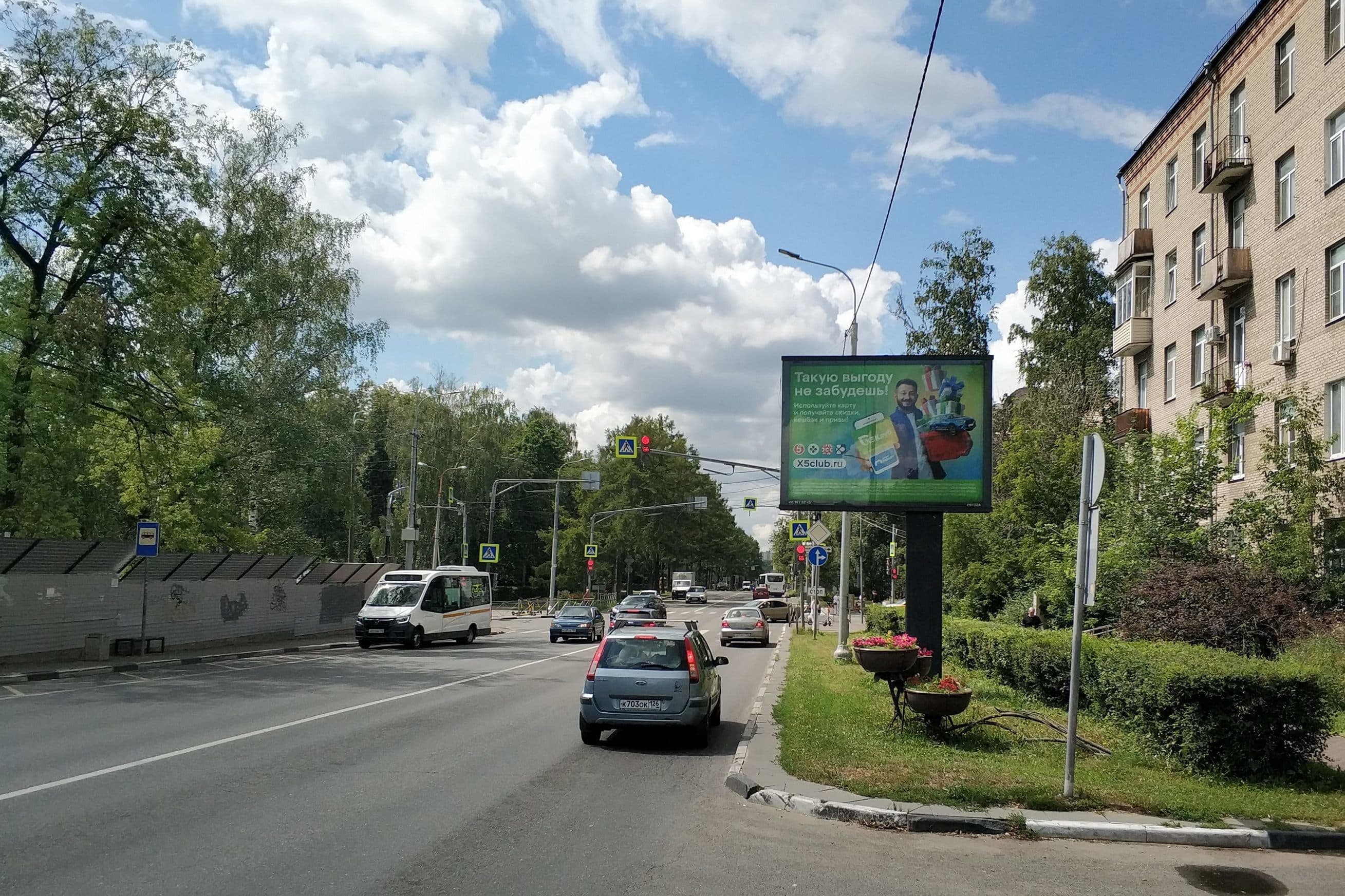 shit 3x6 Реклама 2.7x3.7 по адресу пересечение Новомытищинского пр-та и ул. Колпакова (д. 2/22), №CB132A1