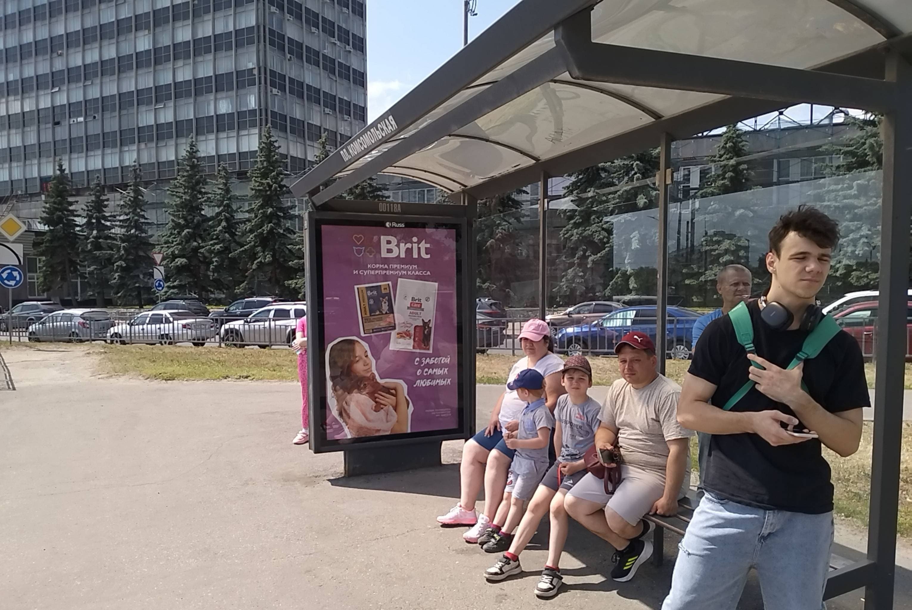 Комсомольская пл. - ост."Комсомольская пл.", около НИИ ЖД, сторона А Нижний Новгород. Комсомольская пл. - ост."Комсомольская пл.", около НИИ ЖД, сторона А