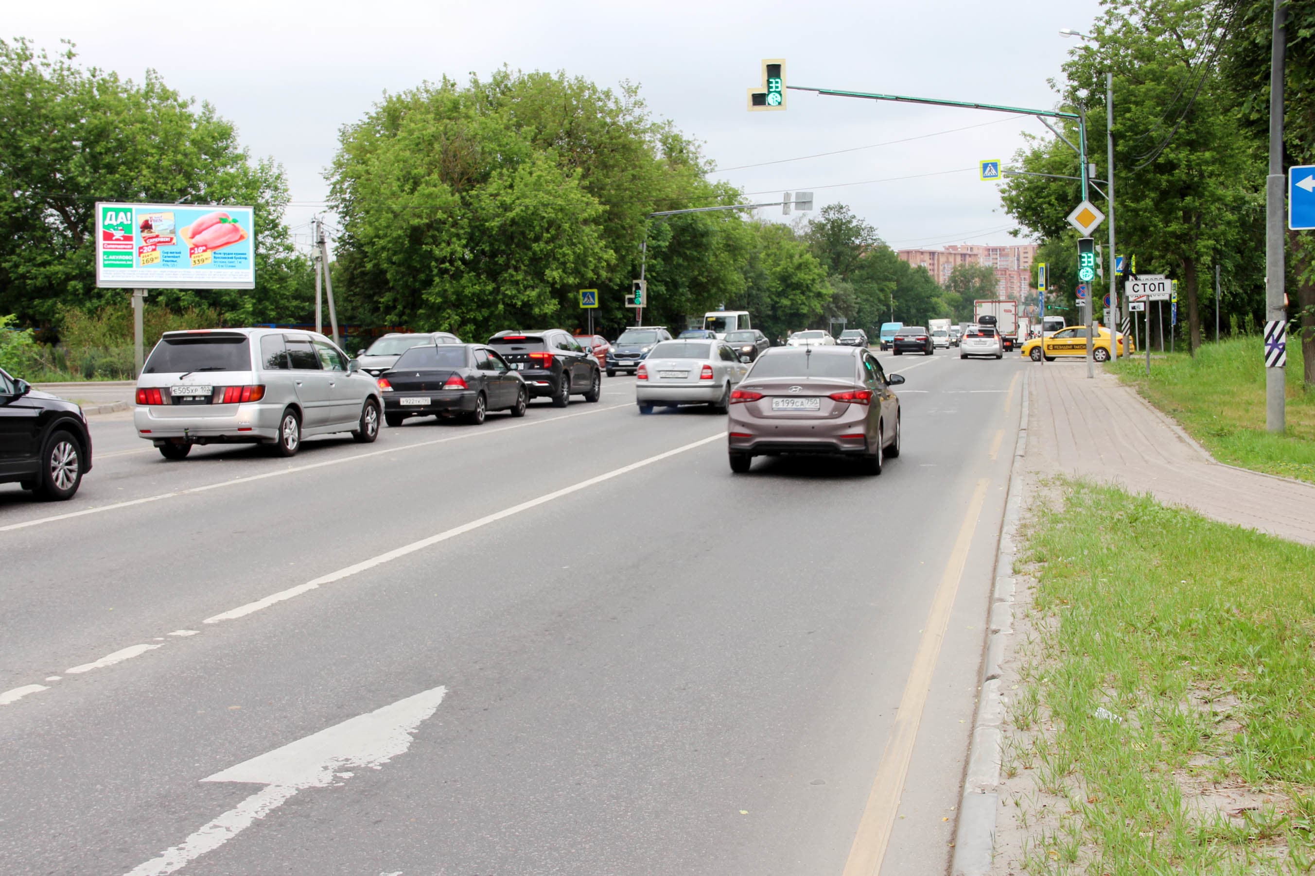 shit 3x6 Реклама 3x6 по адресу Можайское ш., 27км + 100м, слева (пересечение с ул. Акуловская)