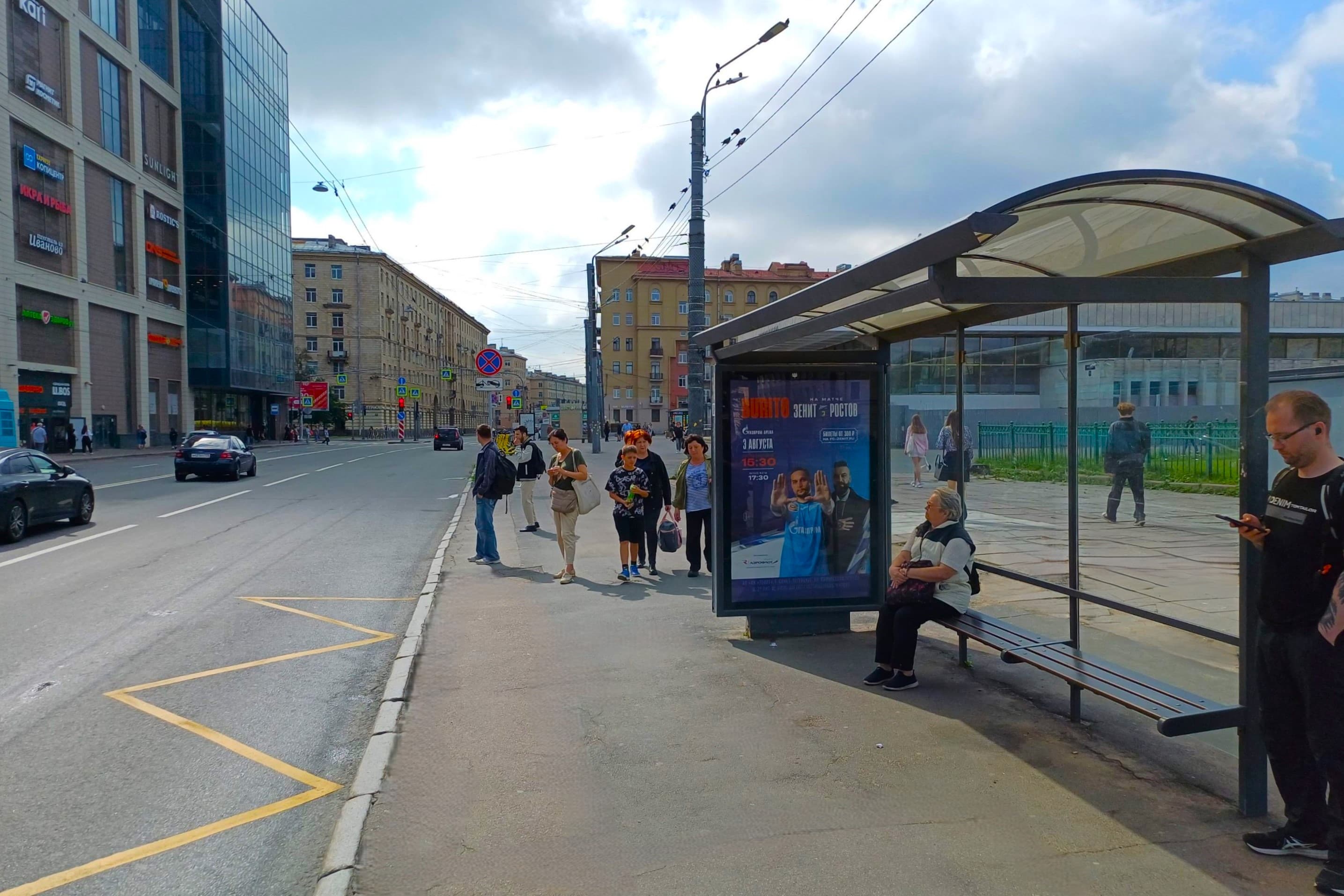 Бабушкина ул. 38к2 напротив - ост. "Станция метро Ломоносовская", (ТЦ "Спутник"), сторона А Санкт-Петербург. Бабушкина ул. 38к2 напротив - ост. "Станция метро Ломоносовская", (ТЦ "Спутник"), сторона А