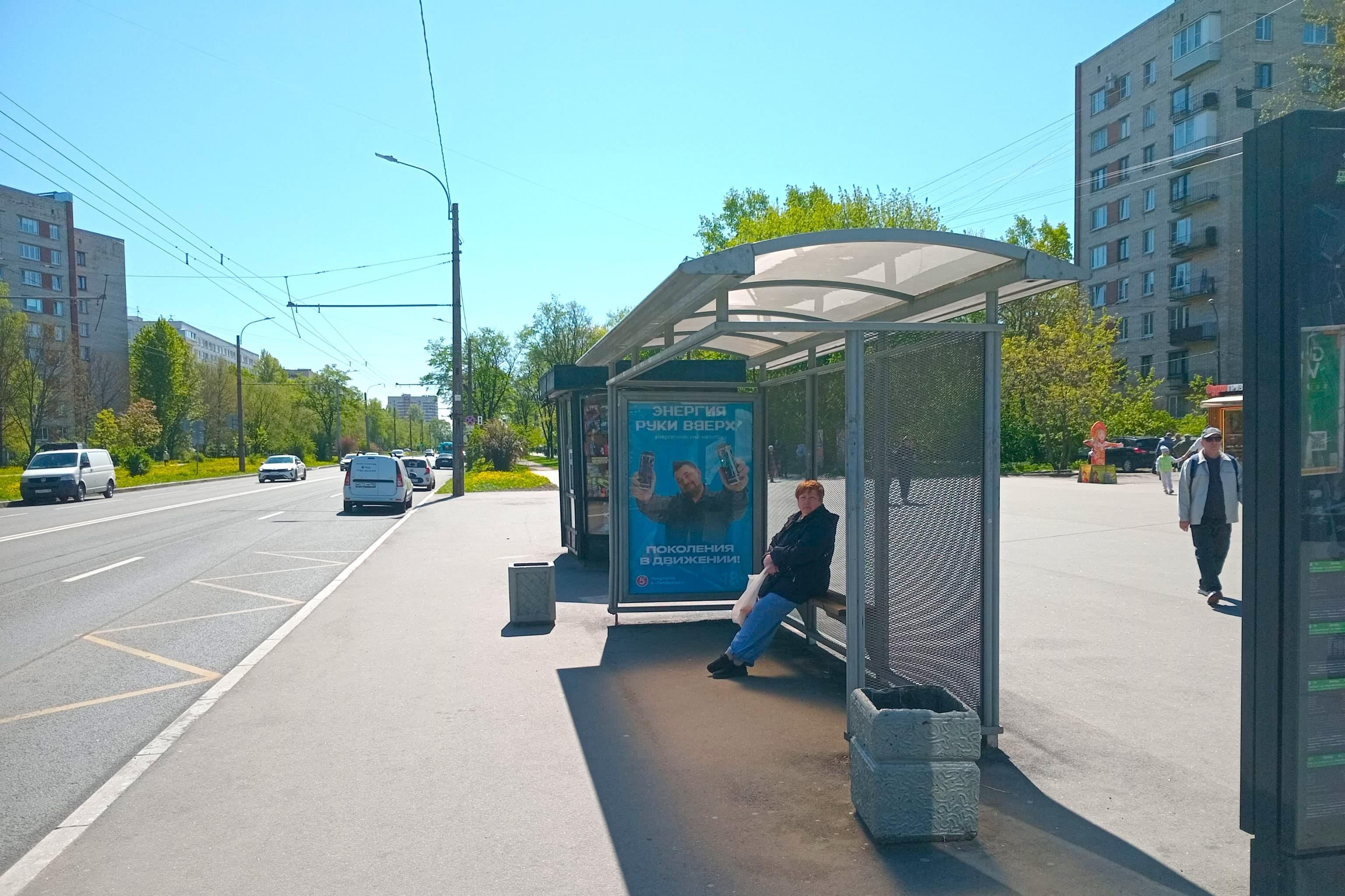 Будапештская ул. 19к1 - ост. "Будапештская улица, 19", (светофор), сторона А Санкт-Петербург. Будапештская ул. 19к1 - ост. "Будапештская улица, 19", (светофор), сторона А