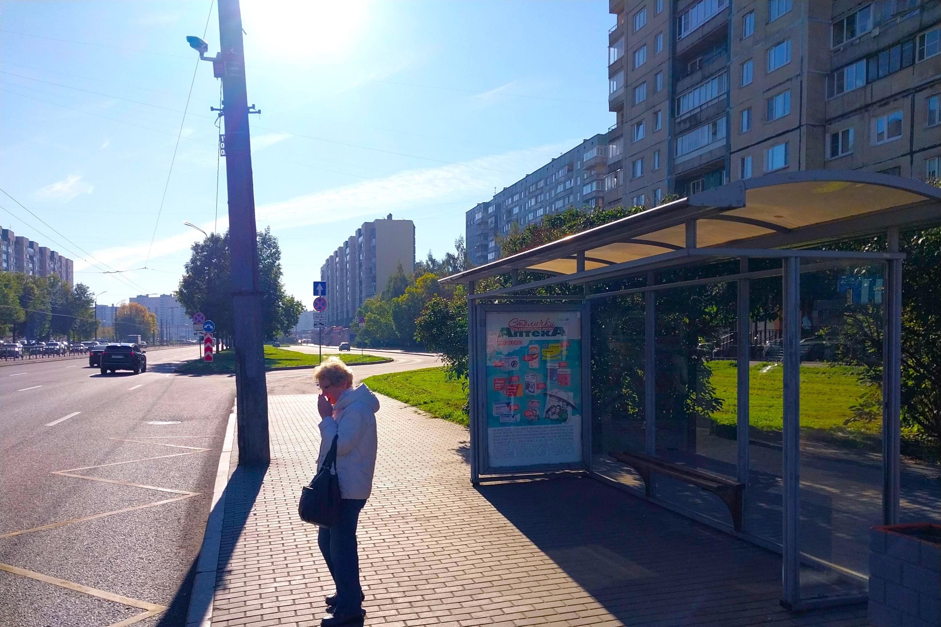 Индустриальный проспект 30 - ост. "Проспект Ударников", (светофор), сторона А Санкт-Петербург. Индустриальный проспект 30 - ост. "Проспект Ударников", (светофор), сторона А