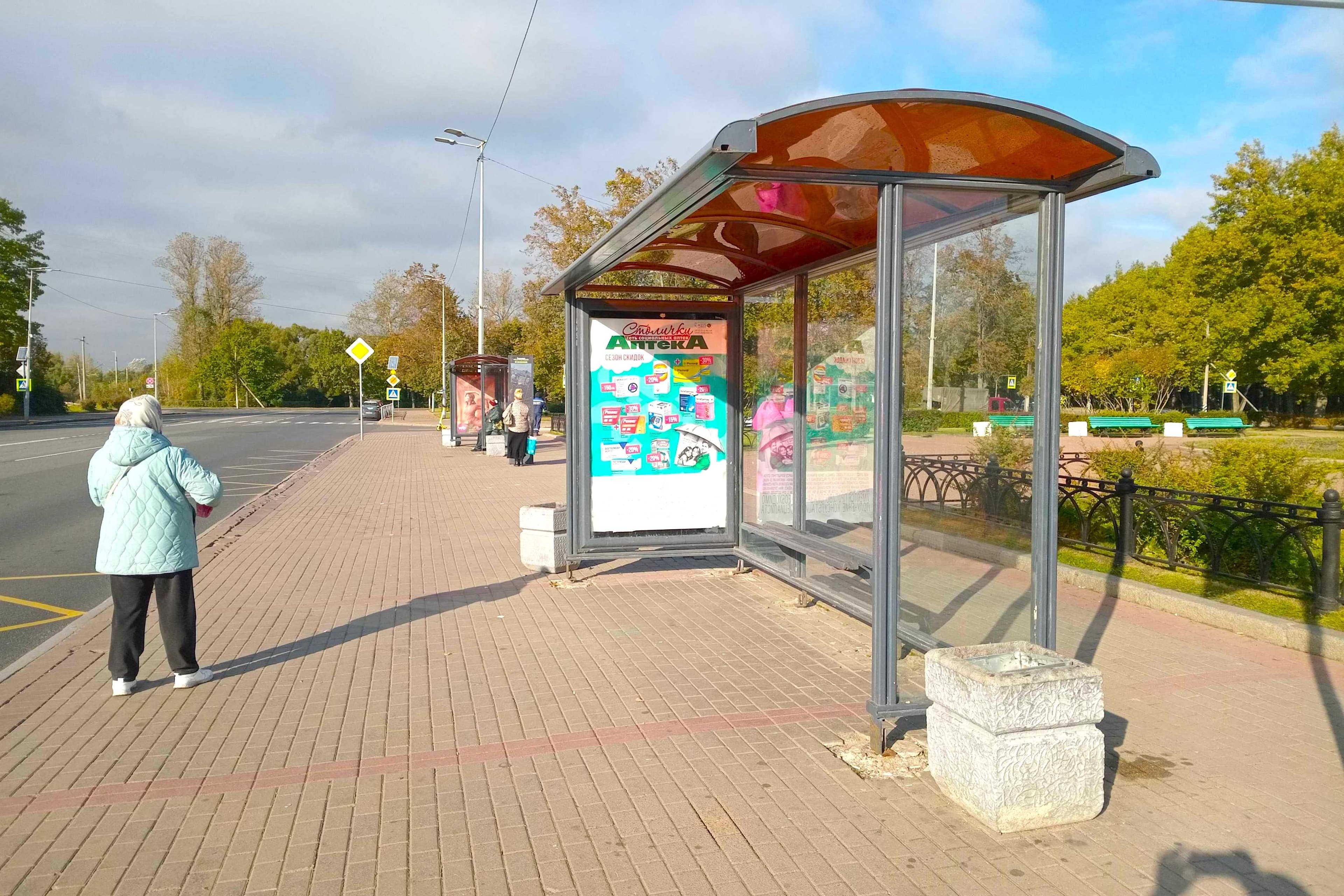 Петродворец МО, Привокзальная площадь 7 напротив - ост. "Станция Новый Петергоф", поз. 1, сторона А Санкт-Петербург. Петродворец МО, Привокзальная площадь 7 напротив - ост. "Станция Новый Петергоф", поз. 1, сторона А