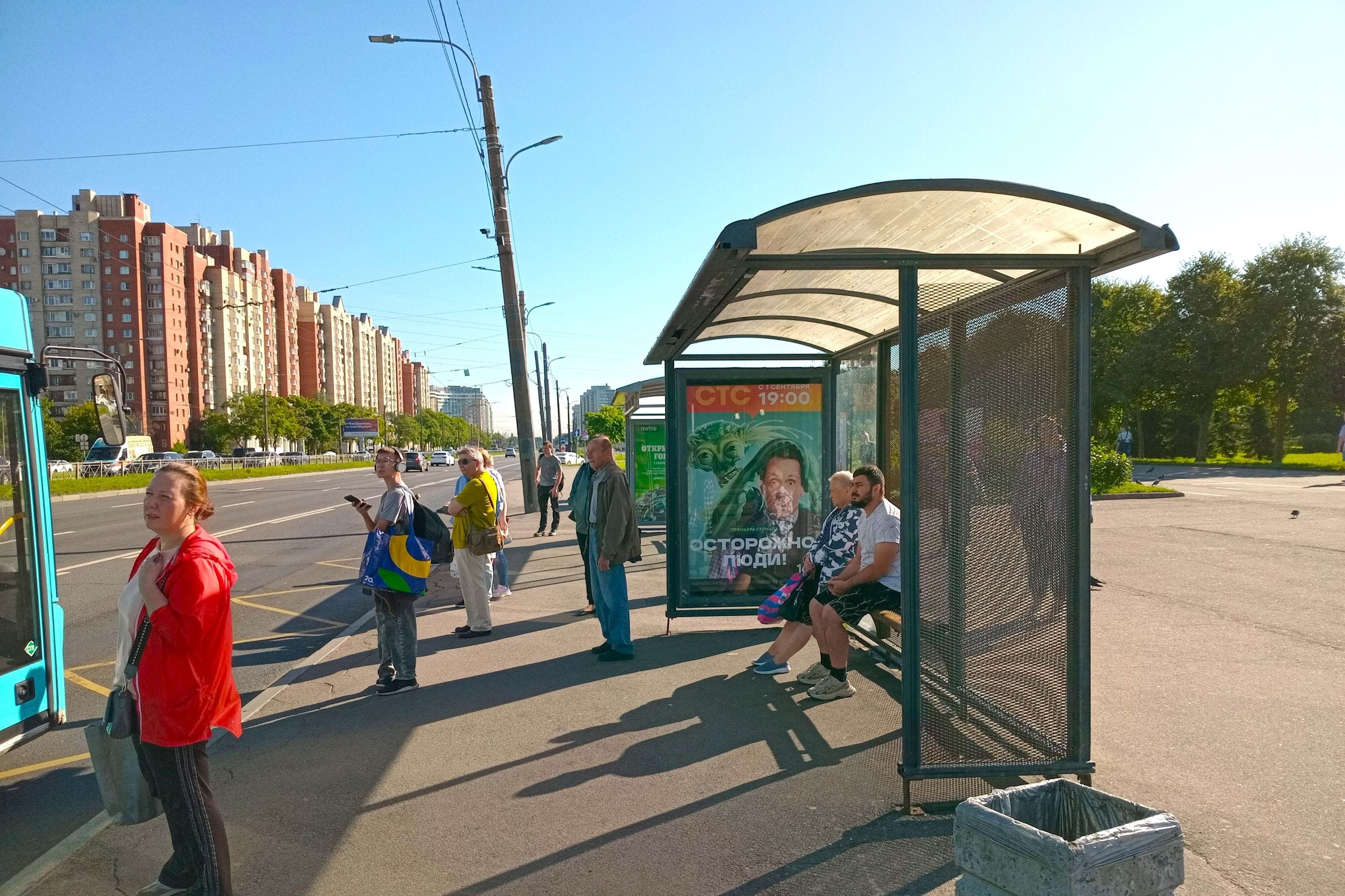 Славы проспект 45 - ост. "Станция метро Проспект Славы", (светофор), поз. 1, сторона А Санкт-Петербург. Славы проспект 45 - ост. "Станция метро Проспект Славы", (светофор), поз. 1, сторона А
