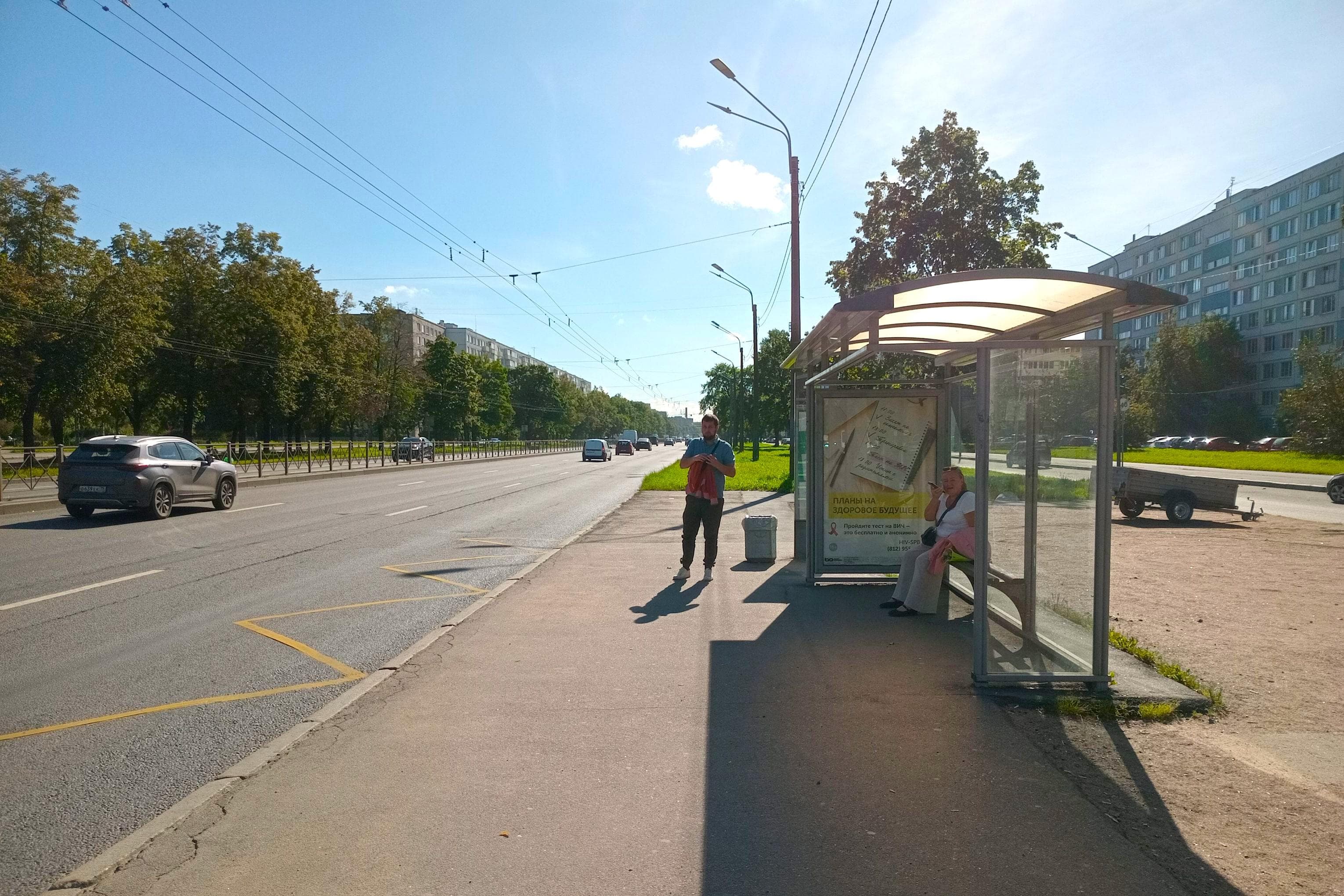 Софийская ул. 43к1 - ост. "Софийская улица, 43", (светофор), сторона А Санкт-Петербург. Софийская ул. 43к1 - ост. "Софийская улица, 43", (светофор), сторона А