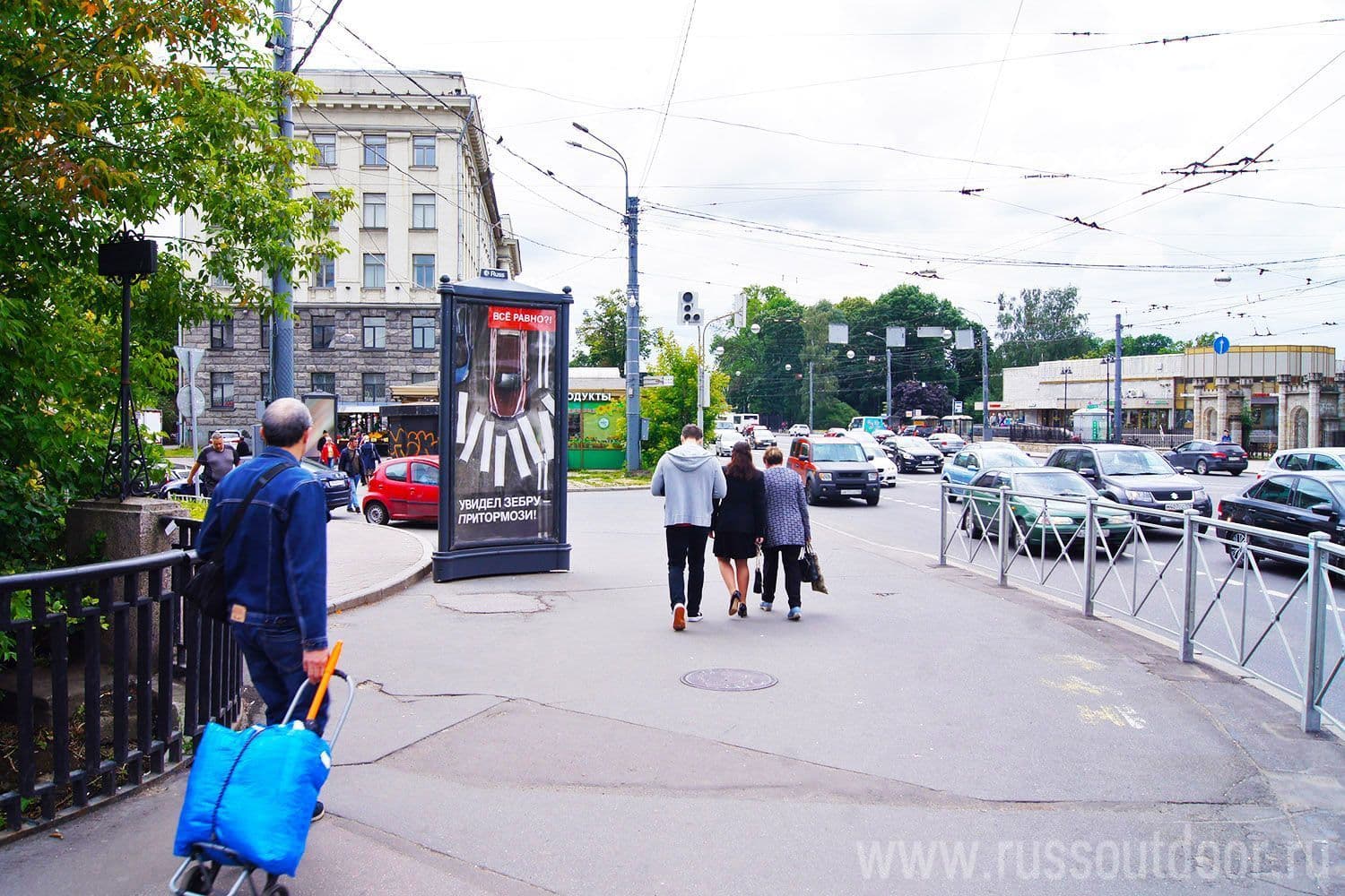 Академика Крылова ул. 1 / Чернореченский мост / ст.м. "Черная речка", сторона Б Санкт-Петербург. Академика Крылова ул. 1 / Чернореченский мост / ст.м. "Черная речка", сторона Б