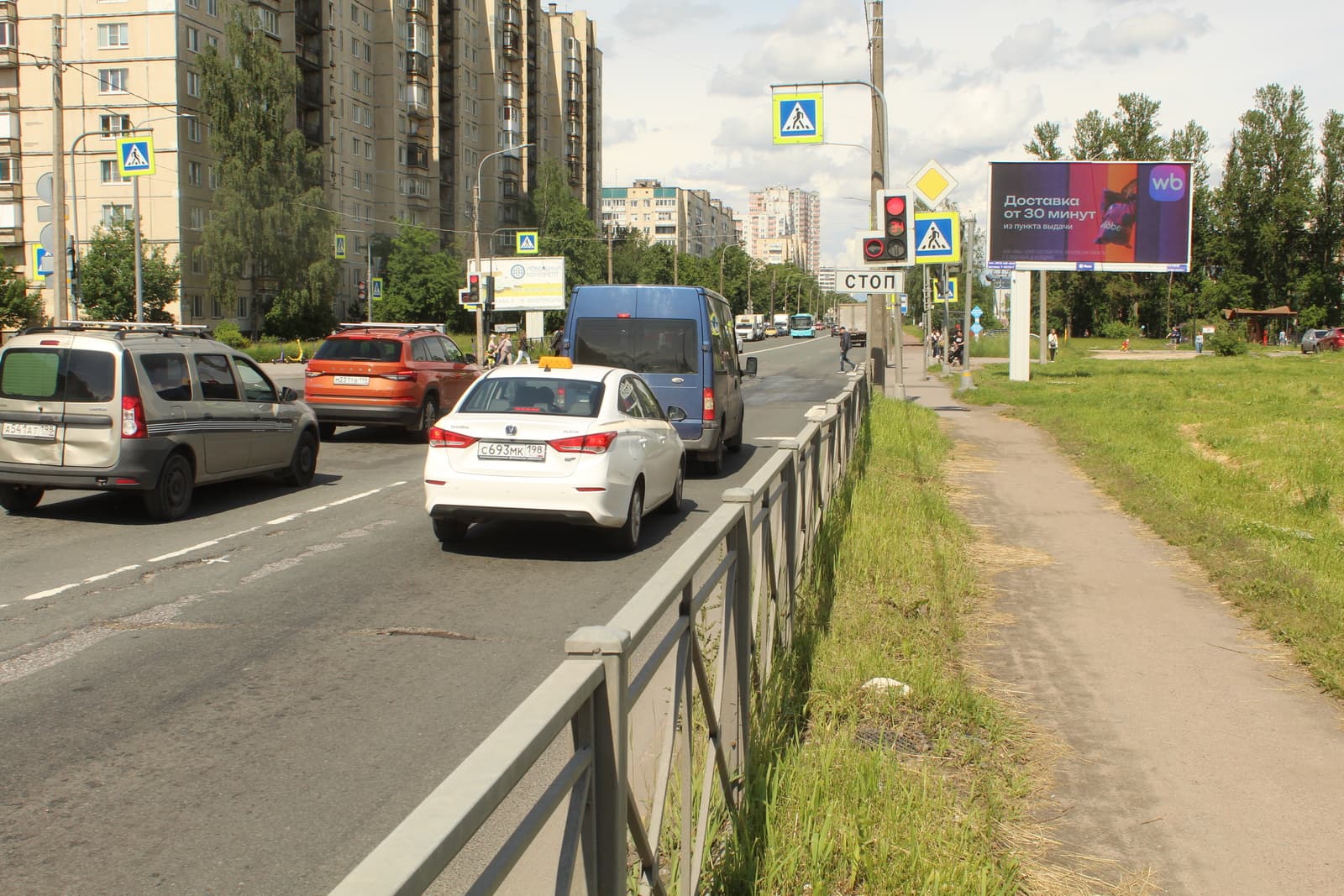 Коммуны ул., нечетная сторона, до Х с проспектом Энтузиастов, (светофор), сторона А1 Санкт-Петербург. Коммуны ул., нечетная сторона, до Х с проспектом Энтузиастов, (светофор), сторона А1