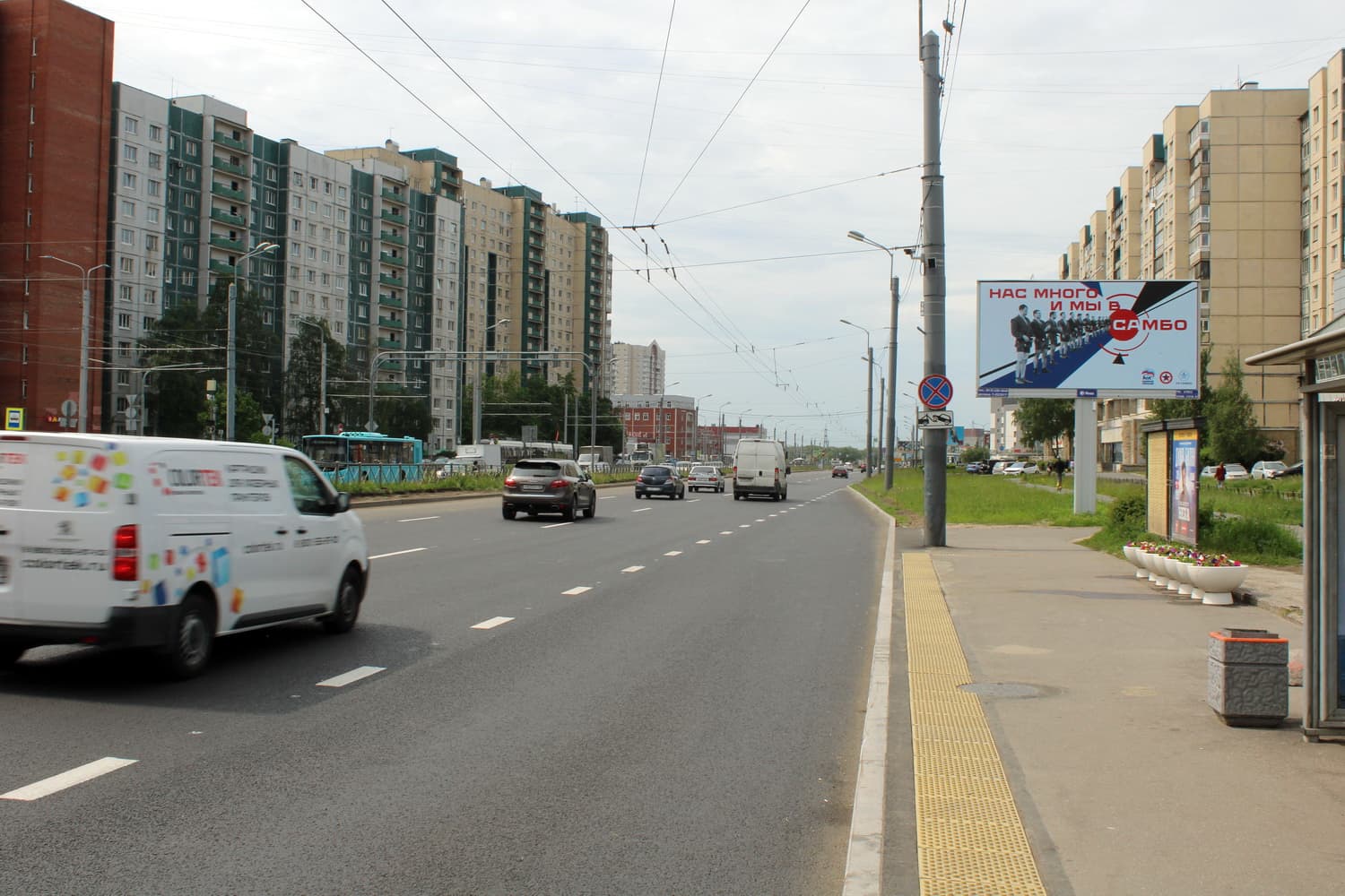 Косыгина проспект, четная сторона, после Х с проспектом Наставников, (светофор), сторона А1 Санкт-Петербург. Косыгина проспект, четная сторона, после Х с проспектом Наставников, (светофор), сторона А1