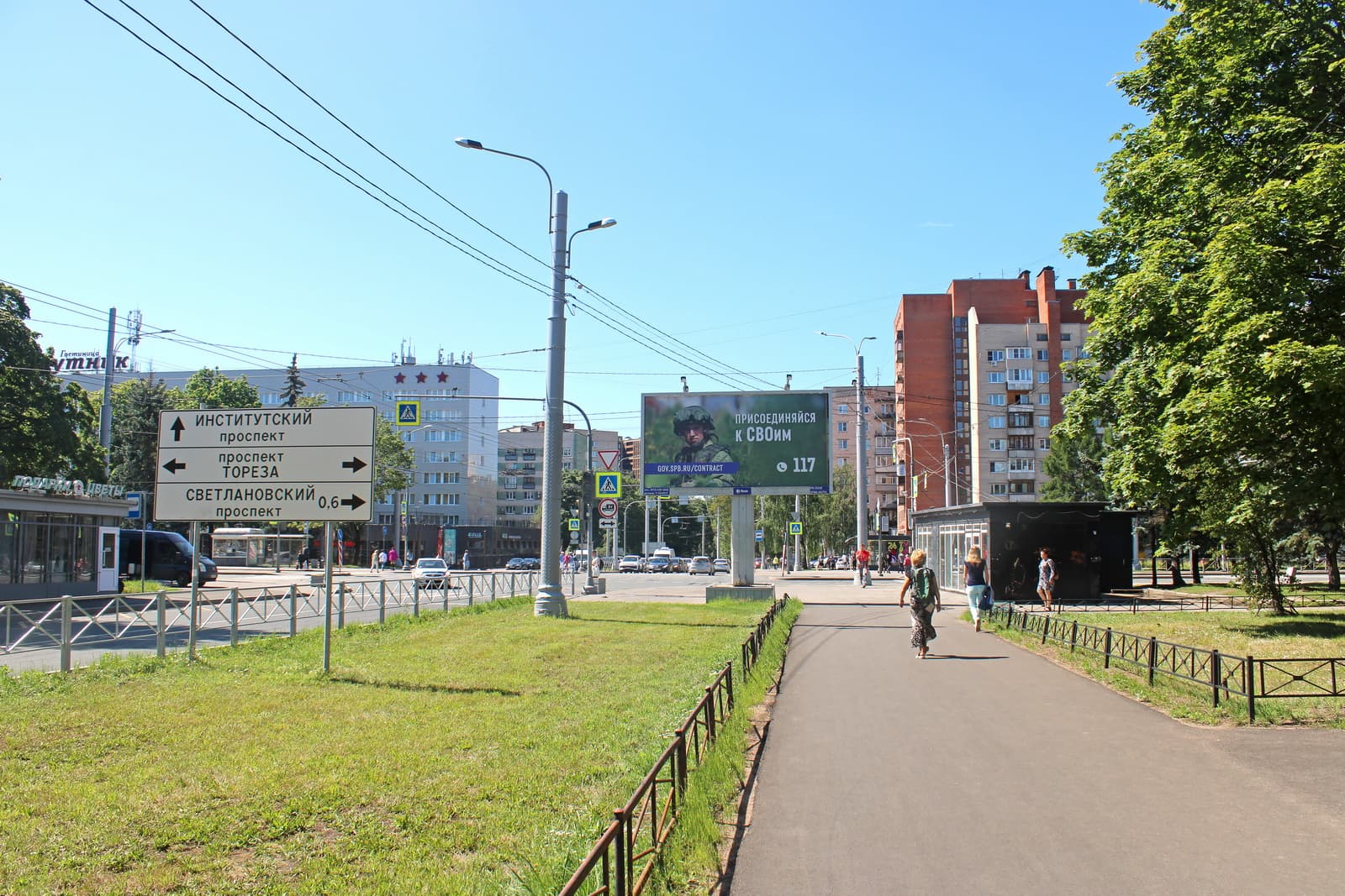 Курчатова ул., четная сторона, до Х с проспектом Тореза, (светофор), сторона А Санкт-Петербург. Курчатова ул., четная сторона, до Х с проспектом Тореза, (светофор), сторона А