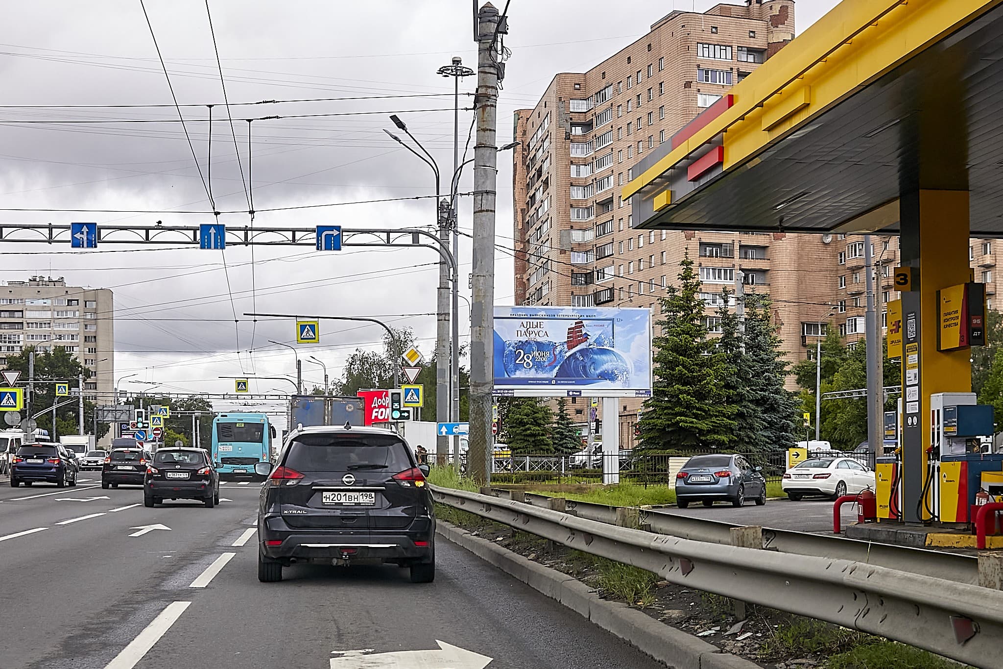 Кушелевская дорога, нечетная сторона, до Х с проспектом Непокоренных, (светофор), сторона А Санкт-Петербург. Кушелевская дорога, нечетная сторона, до Х с проспектом Непокоренных, (светофор), сторона А