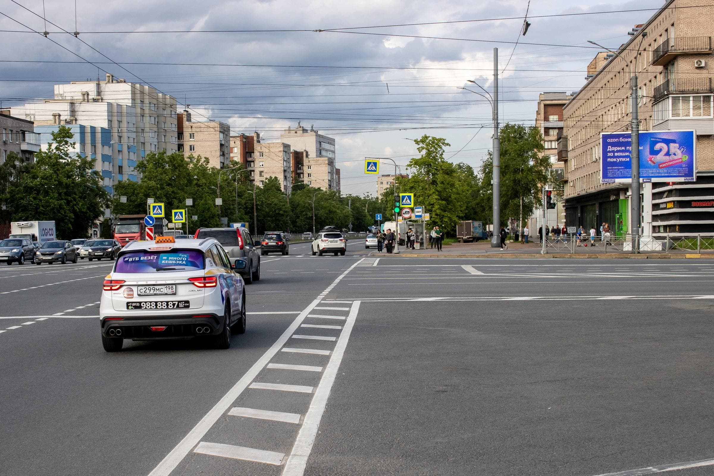 Народная ул. 39, Х с Дальневосточным проспектом, (светофор), сторона А1 Санкт-Петербург. Народная ул. 39, Х с Дальневосточным проспектом, (светофор), сторона А1