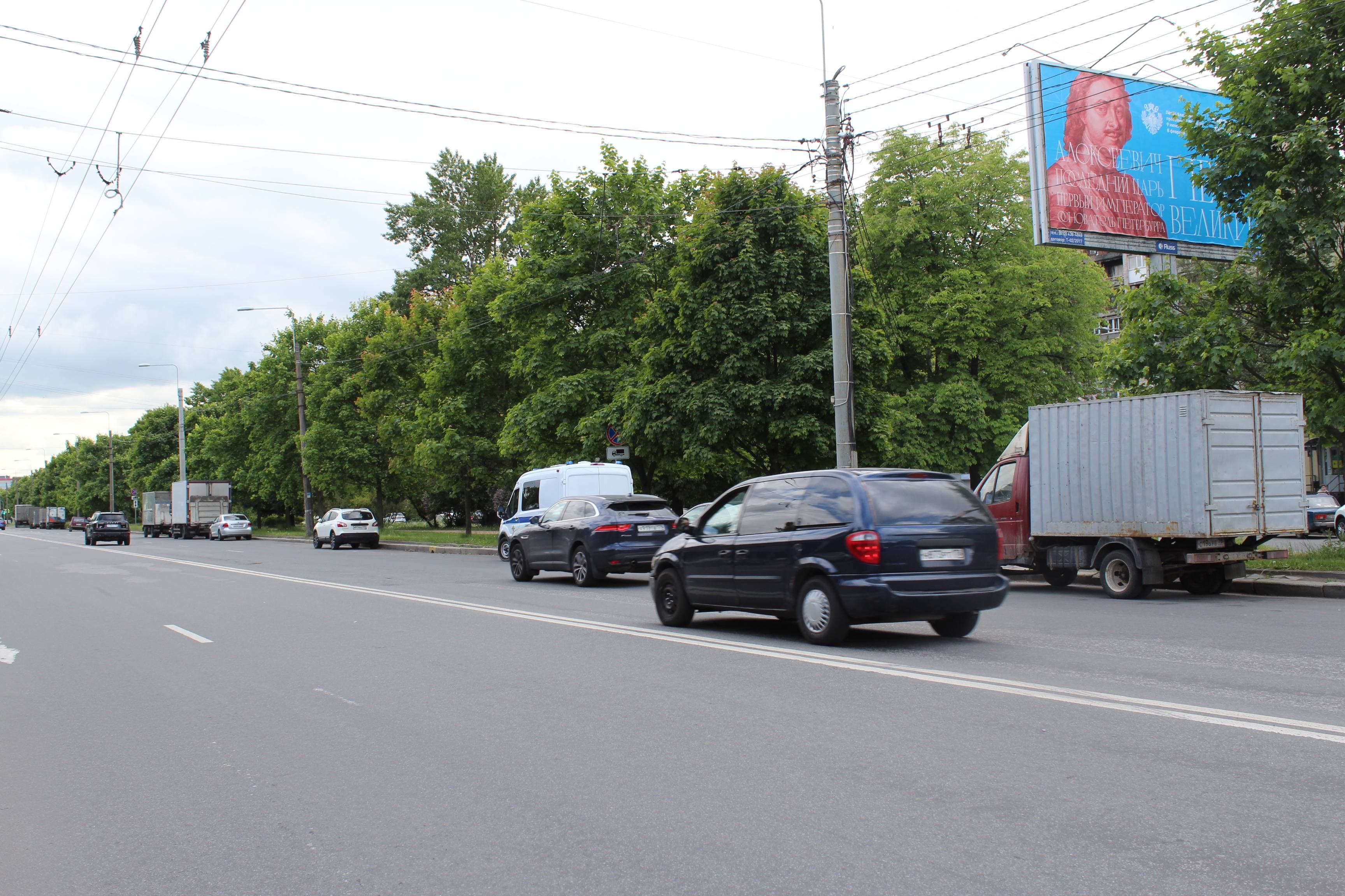 Новоизмайловский проспект 13, 110 м после Х с ул. Бассейная, (обзор ограничен), сторона А Санкт-Петербург. Новоизмайловский проспект 13, 110 м после Х с ул. Бассейная, (обзор ограничен), сторона А