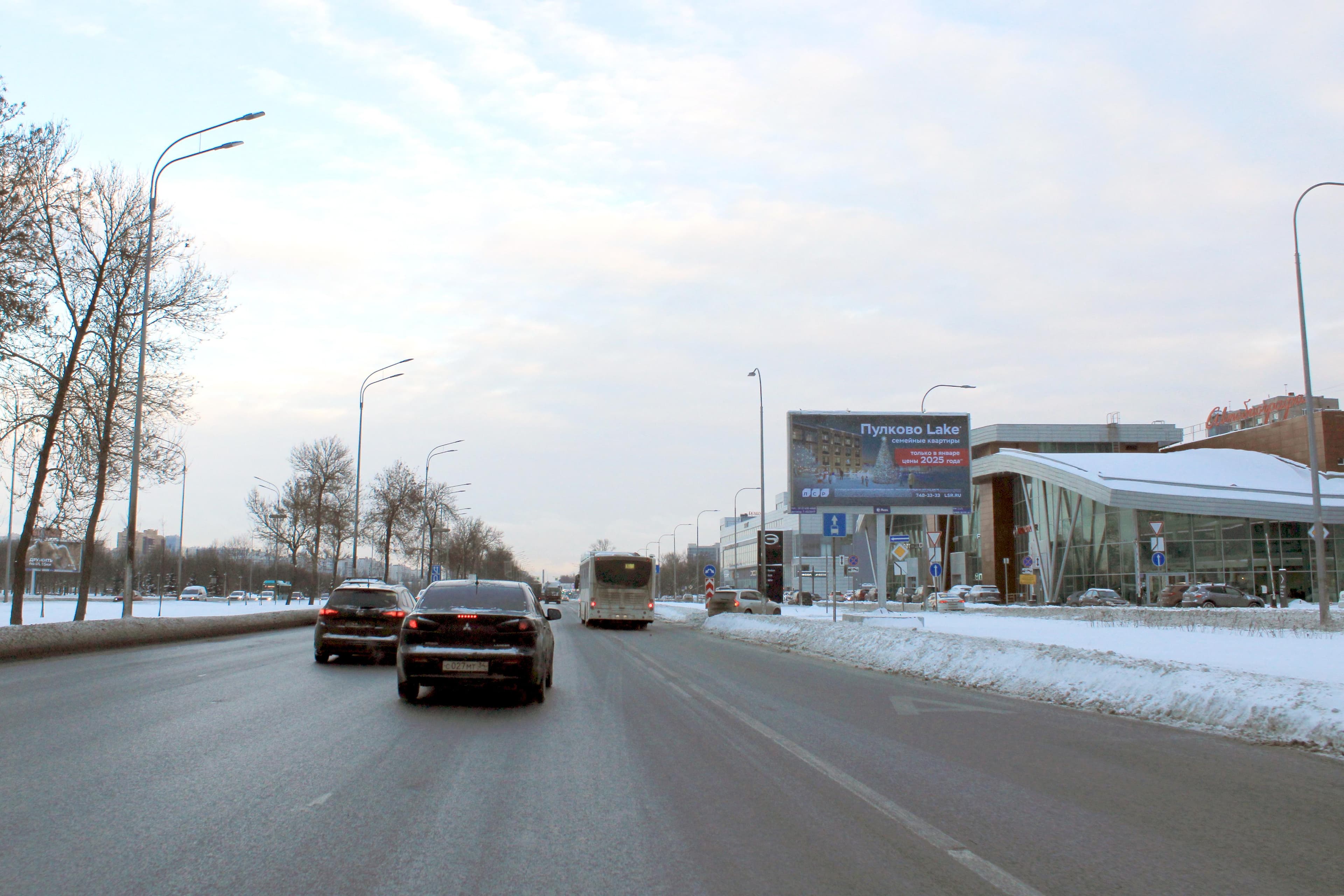 Пулковское шоссе 36к3, (светофор, ТЦ "Лето", а/с "Автобиография"), сторона А Санкт-Петербург. Пулковское шоссе 36к3, (светофор, ТЦ "Лето", а/с "Автобиография"), сторона А