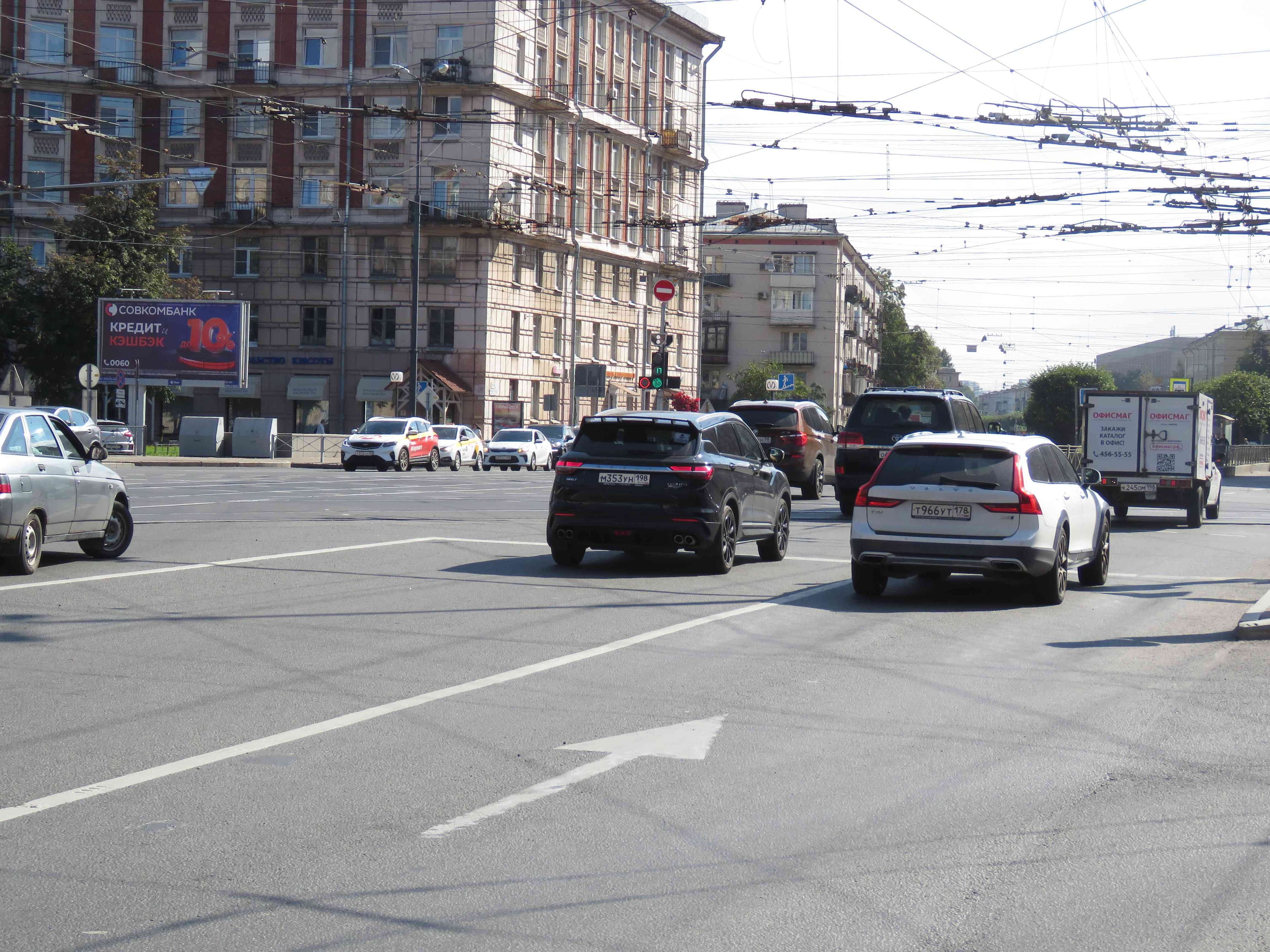 Заневская пл. / Новочеркасский пр. 28 / у ст. м. "Новочеркасская" только ВИНИЛ, сторона Б3 Санкт-Петербург. Заневская пл. / Новочеркасский пр. 28 / у ст. м. "Новочеркасская" только ВИНИЛ, сторона Б3
