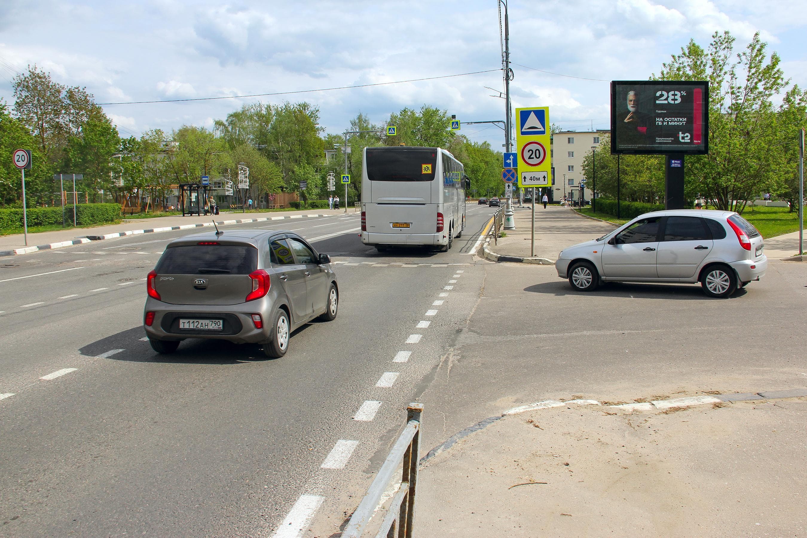 shit 3x6 Реклама 2.7x3.7 по адресу Новоугличское шоссе в р-не д. 9, CB20A1