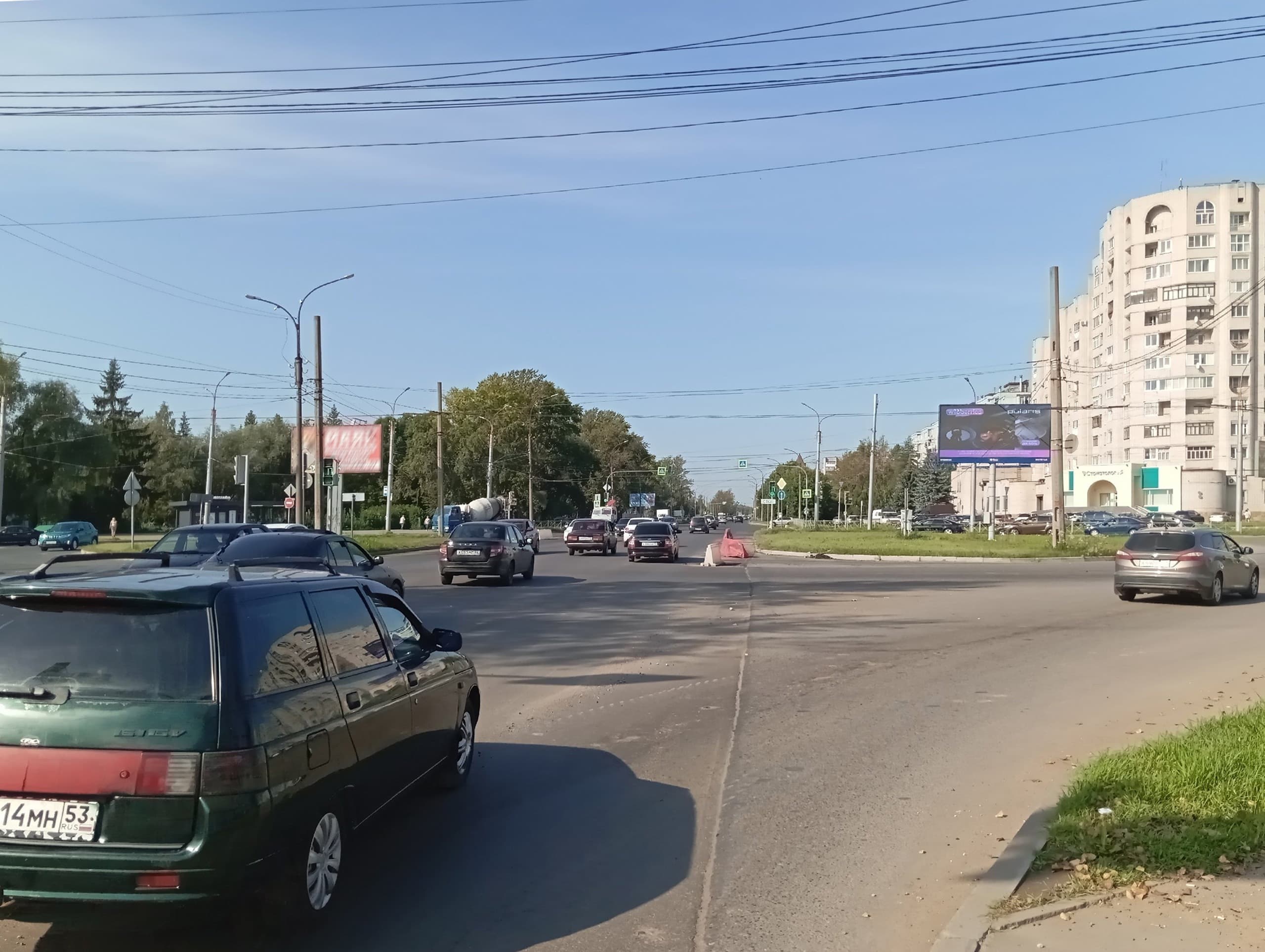 shit 3x6 Реклама 3x6 по адресу Нехинская ул. пересечение с пр.Мира (островок) (Digital)