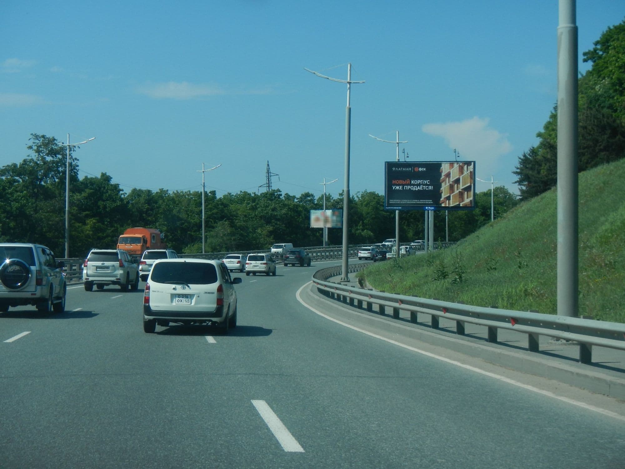 shit 3x6 Реклама 3x6 по адресу 100-летия Владивостока проспект, 156 ст.5 (выезд из города) поз.3