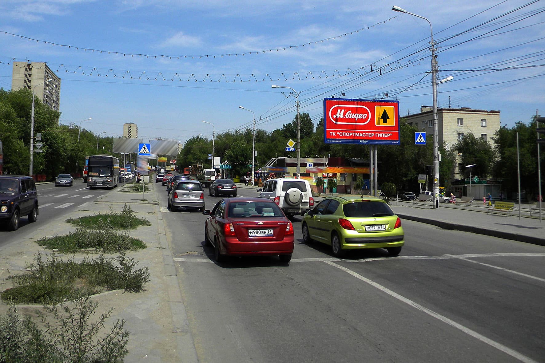 shit 3x6 Реклама 3x6 по адресу 64-ой Армии ул. / Минина ул. (Универсам "МАГНИТ") призма