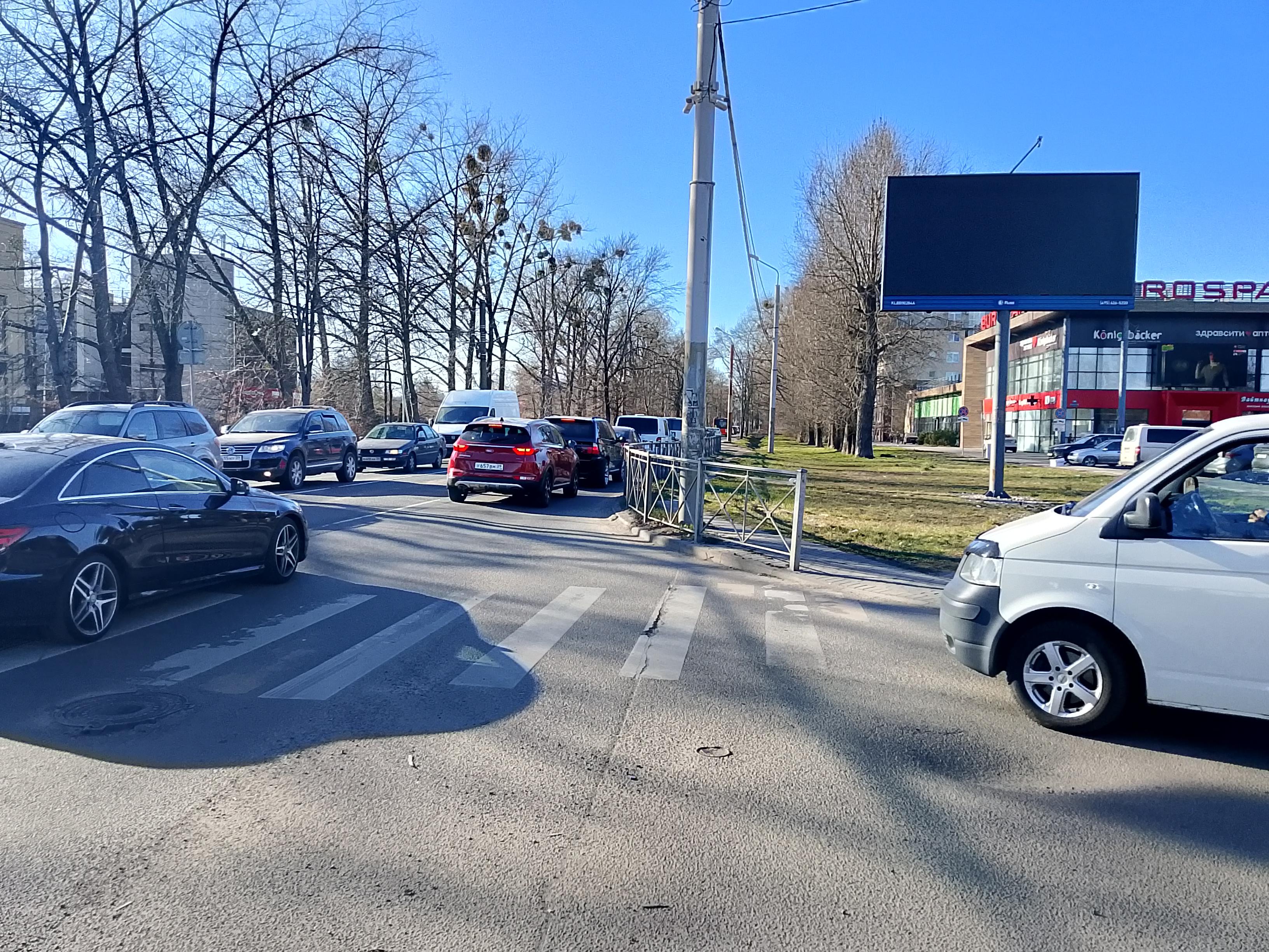 Реклама 3x6 по адресу Советский пр-т 234 (светофор)