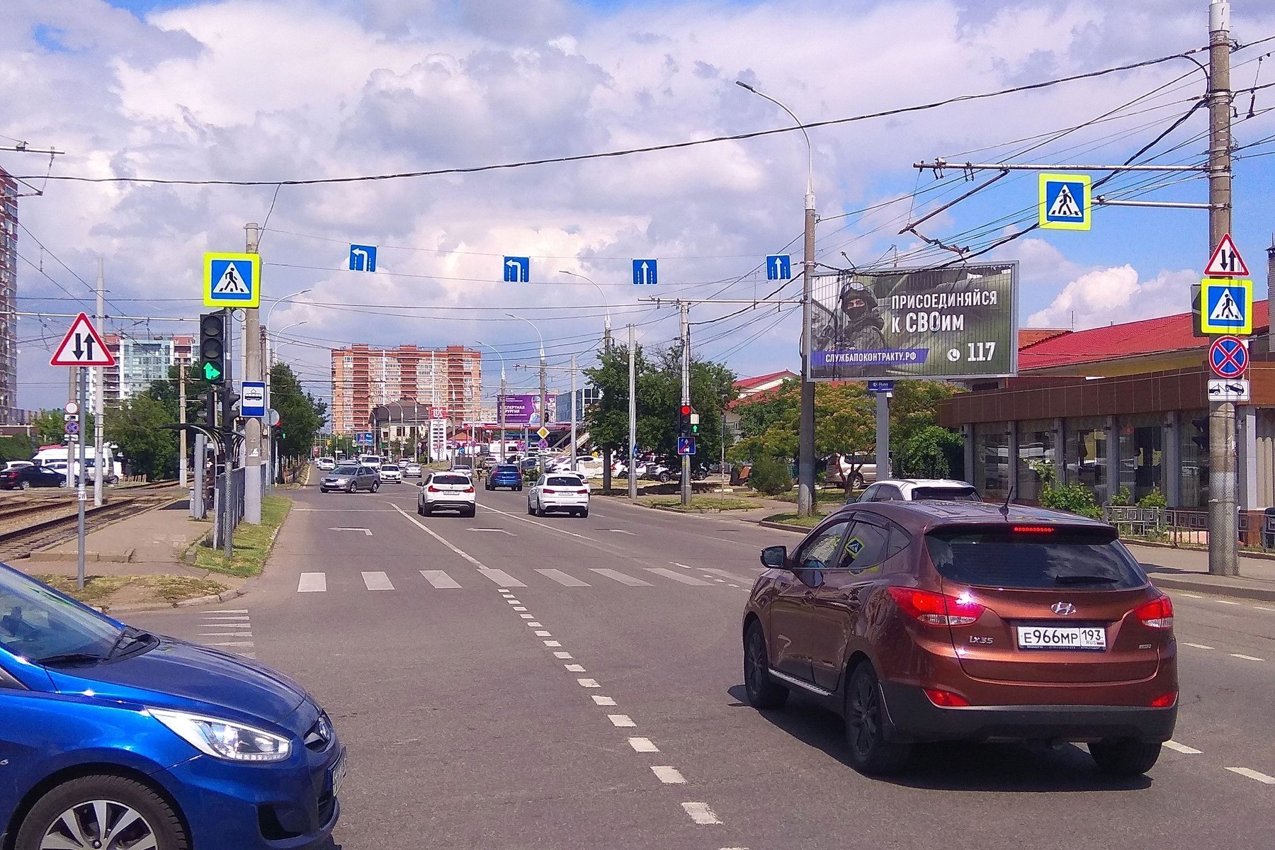 Реклама 3x6 по адресу Чекистов просп., 44  (призматрон)