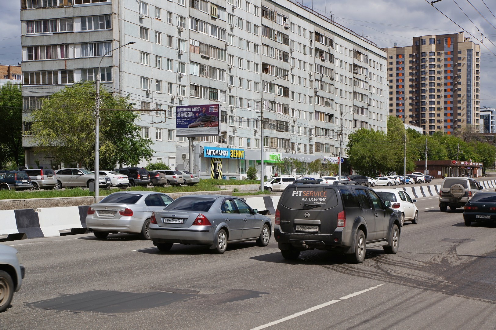 Реклама 3x6 по адресу Партизана Железняка ул., д.32 (остановка Зенит)
