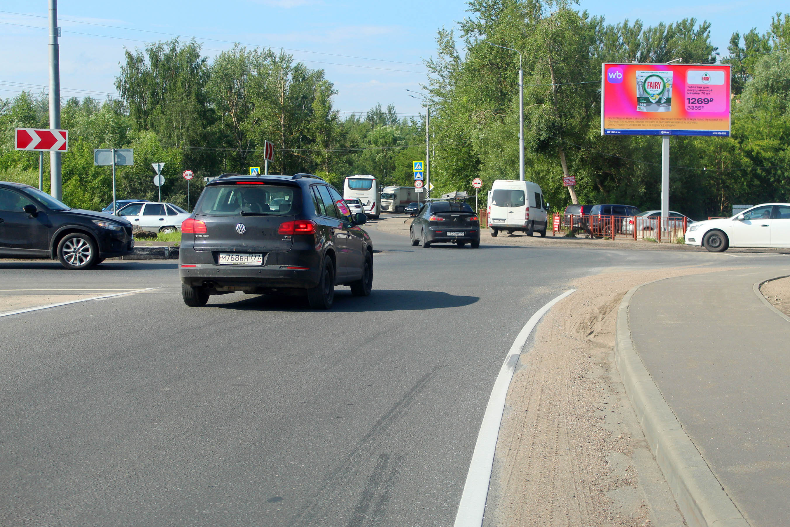 Реклама 3x6 по адресу Высоковольтная ул., съезд с ул. Космонавтов