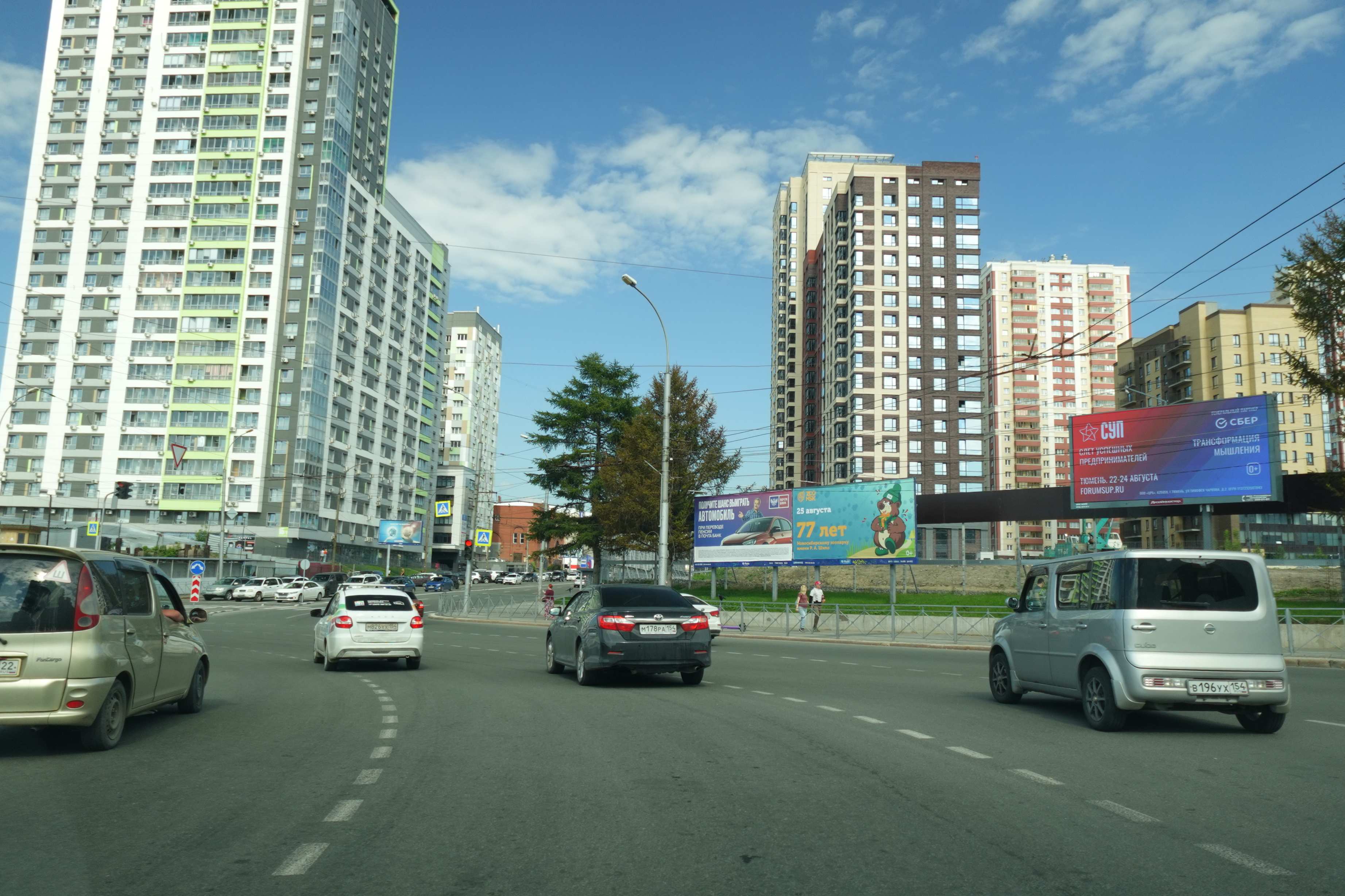 Реклама 3x6 по адресу Трубникова пл. / Нарымская ул. (на кольце)