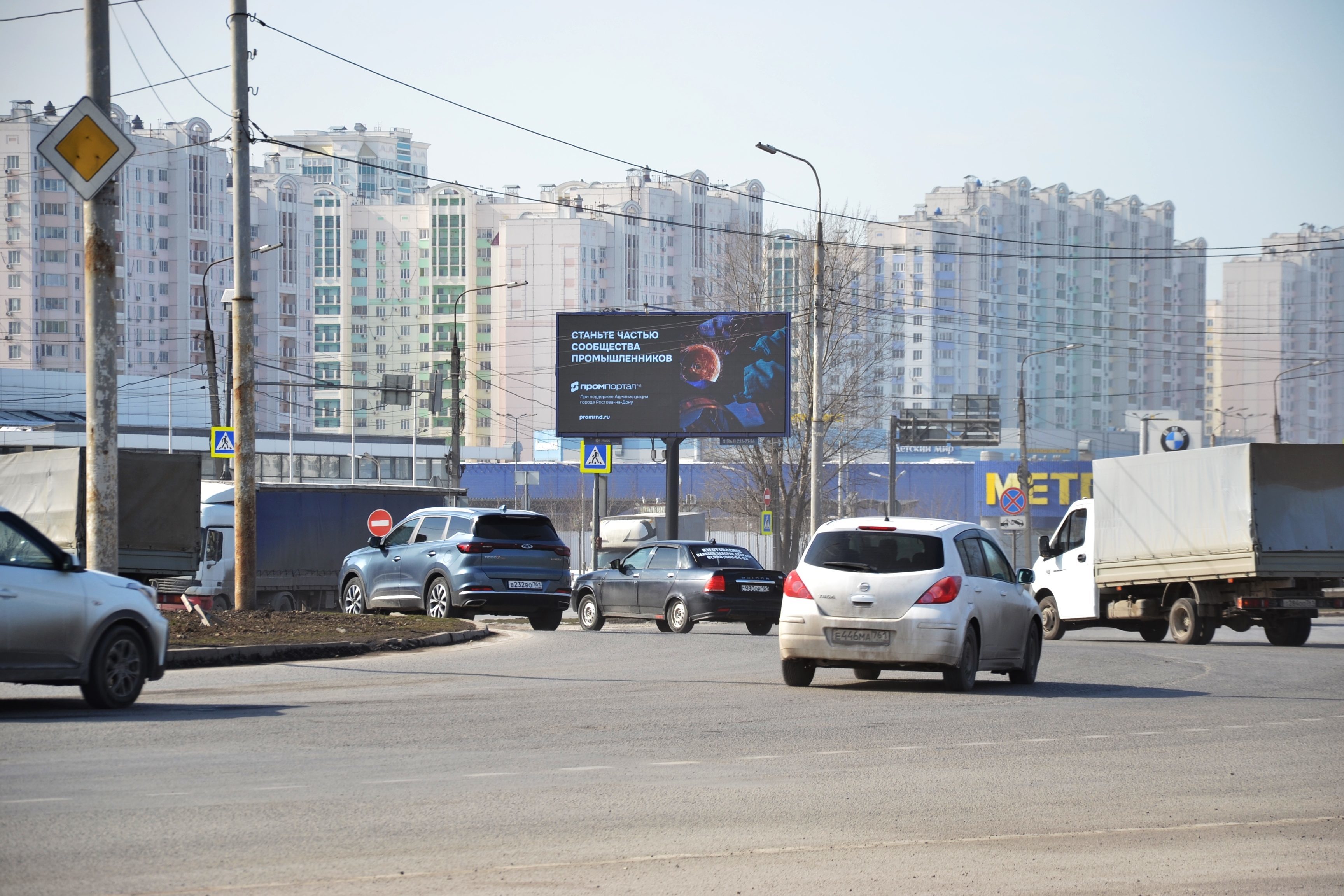 Реклама 3x6 по адресу Доватора ул. 142А/37 (на разделителе) в сторону МЕТРО (Digital)