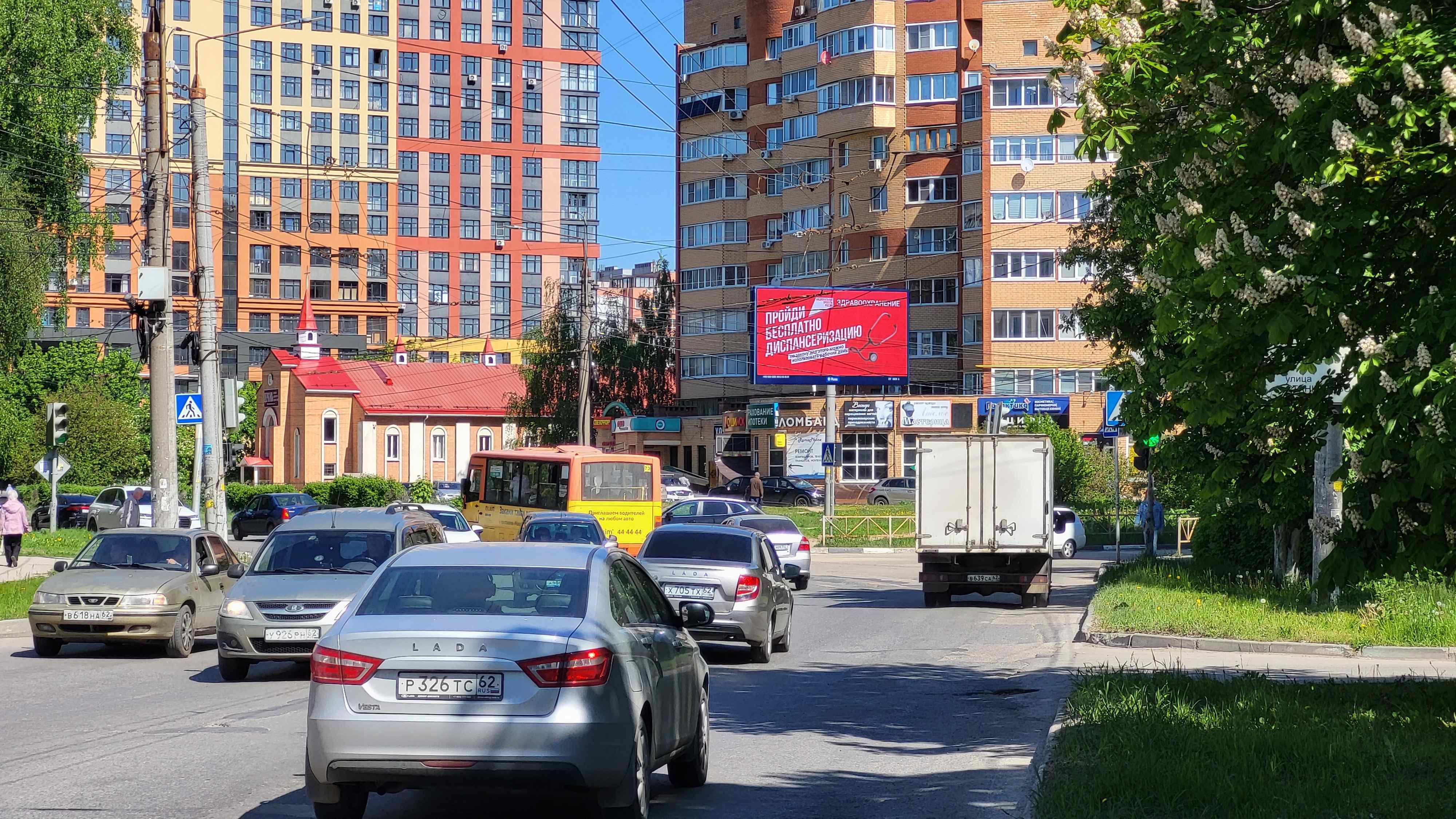 Реклама 3x6 по адресу Интернациональная ул., между д. 22а и д. 24 (Супермаркет "Сорока") (Digital)