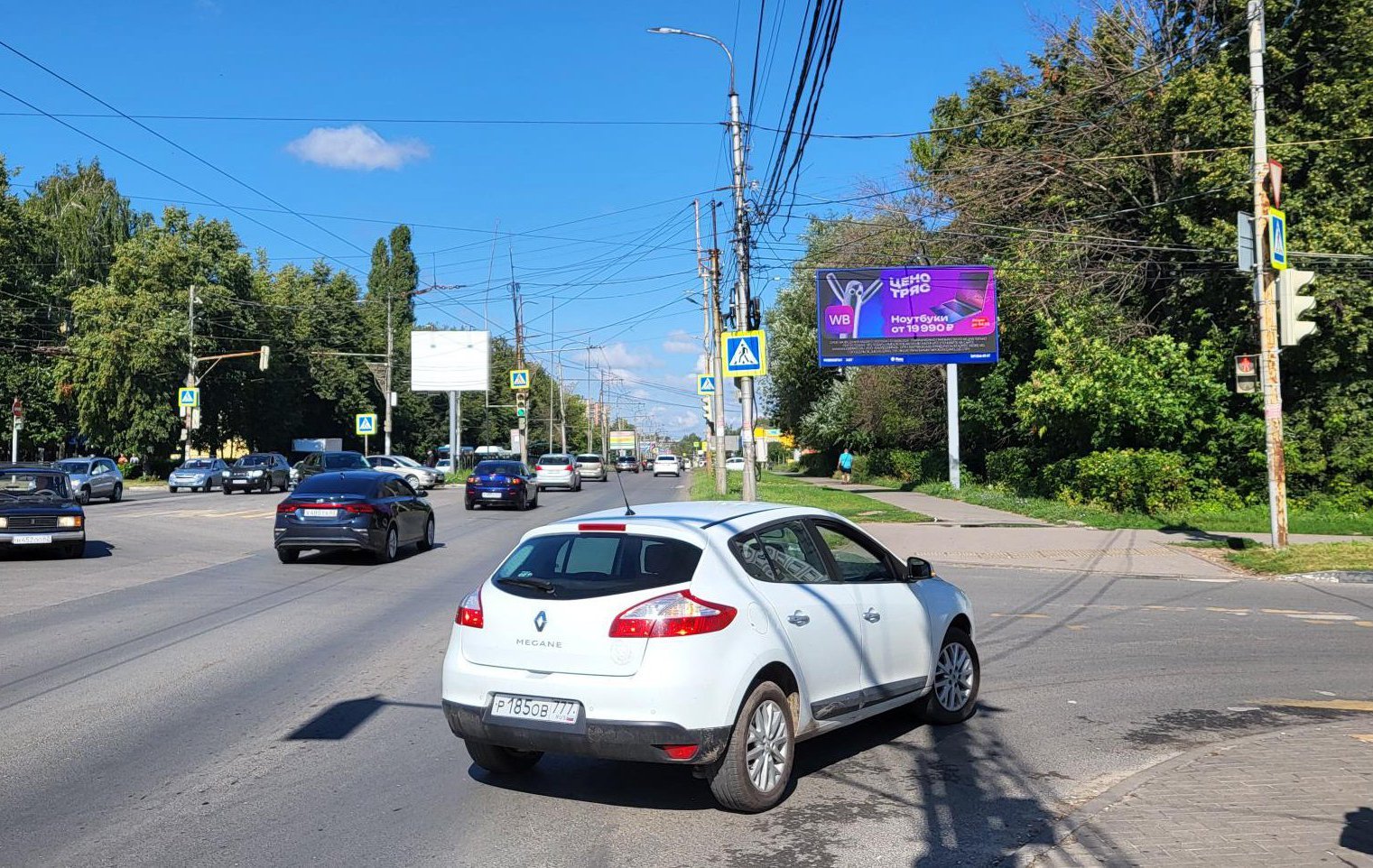 Реклама 3x6 по адресу Новоселов ул., д. 21 (ТЦ "Сорока" н-в) (Digital)