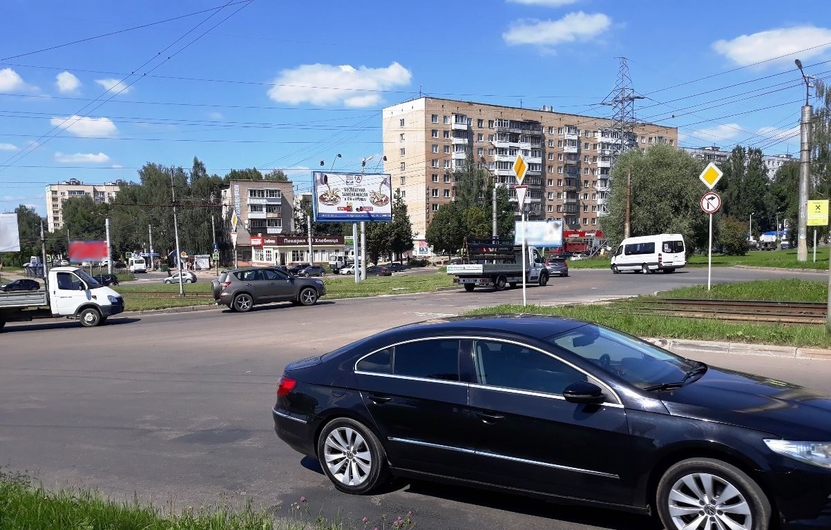 Реклама 3x6 по адресу Рыленкова ул. / Строителей пр-т (разделительное кольцо)