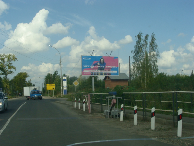 Реклама 3x6 по адресу Александра Клубова ул. вблизи ж/д переезда, возле Вологодского станкостроительного завода, четная сторона