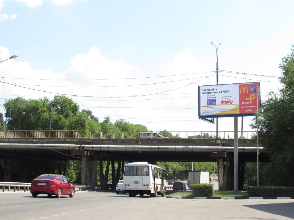 Реклама 3x6 по адресу Героев Сибиряков ул./ Южно-Моравская (АЗС"Лукойл")